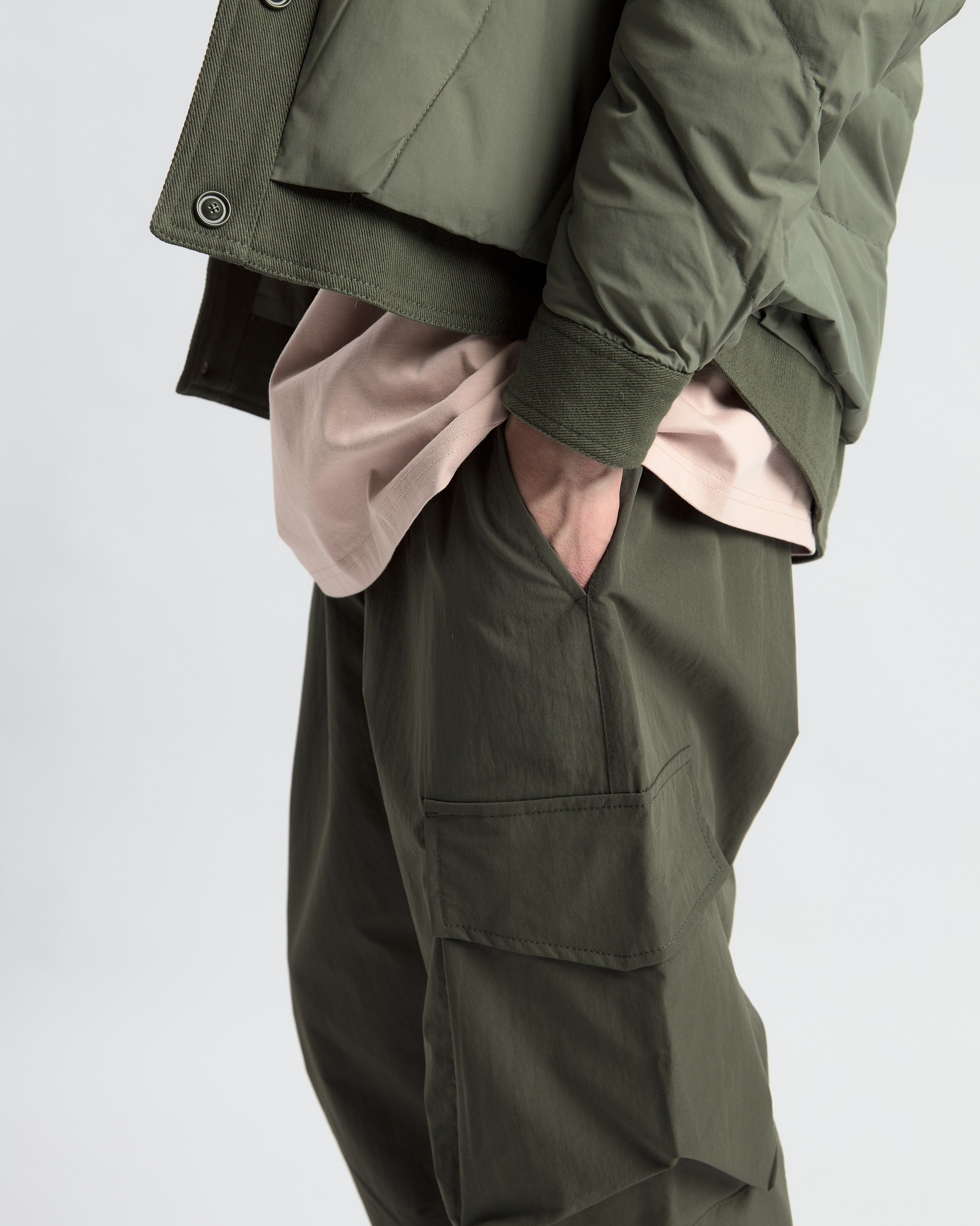 Одежда. Предметная фотосъемка в Алматы. Предметный фотограф для маркетплейстов Артур Ахмадиев