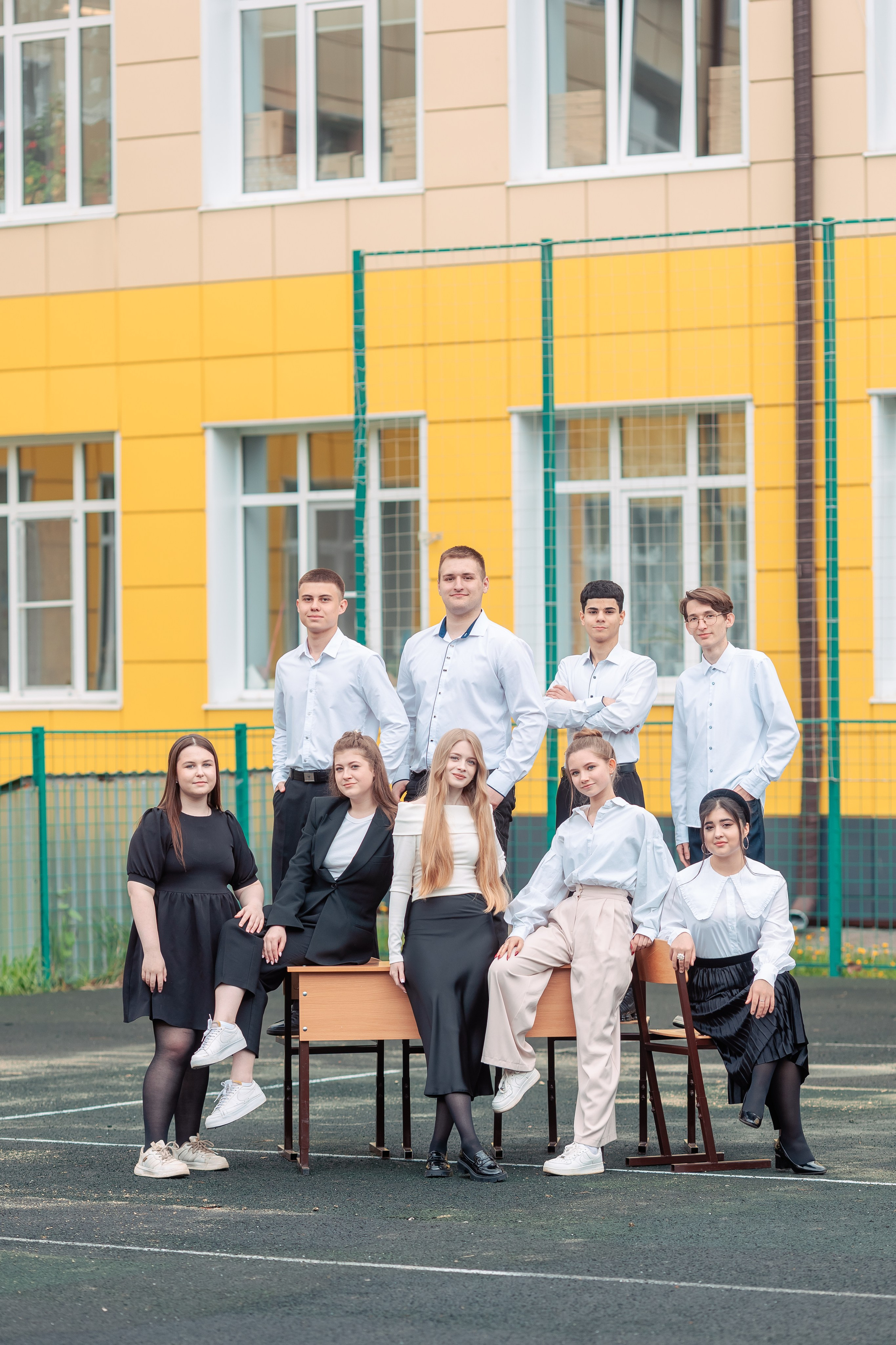 Позирование группы. Выпускные альбомы для детского сада и школы