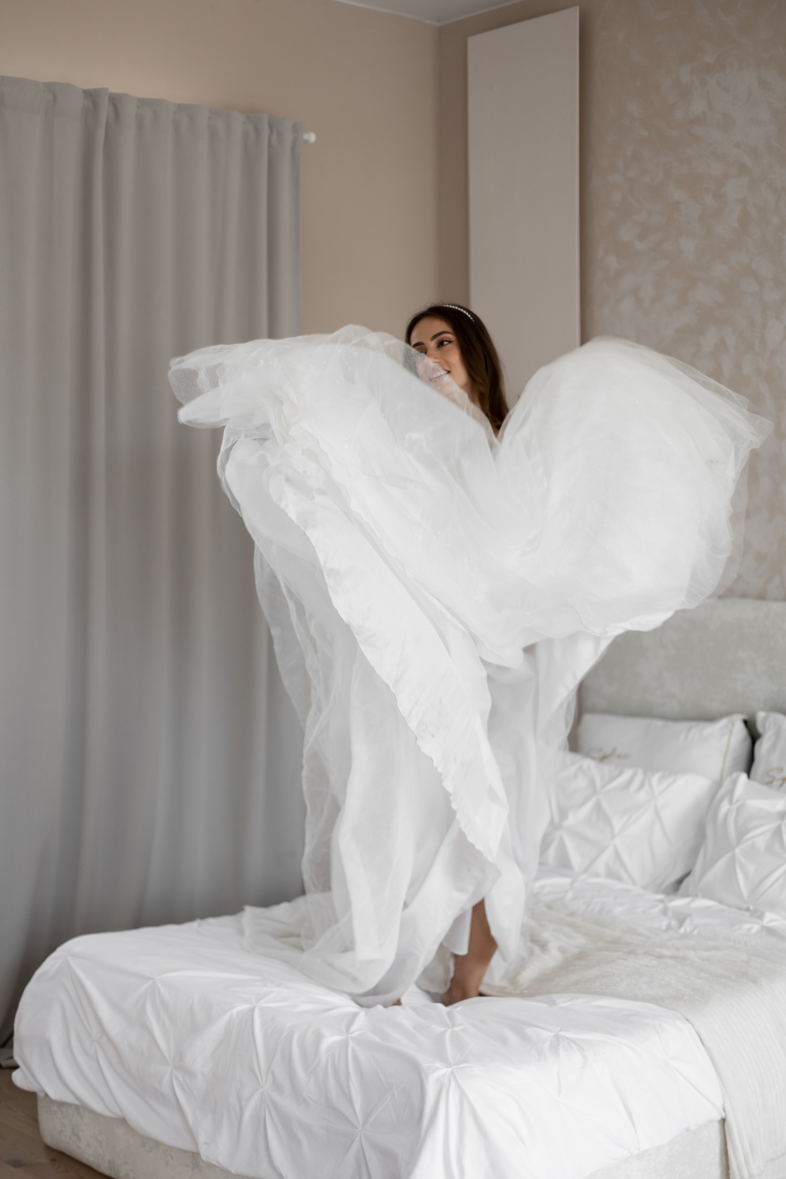 Даша — сборы невесты в студии. Свадебный фотограф, фотосъемка в Крыму, Севастополе, Симферополе, Ялте