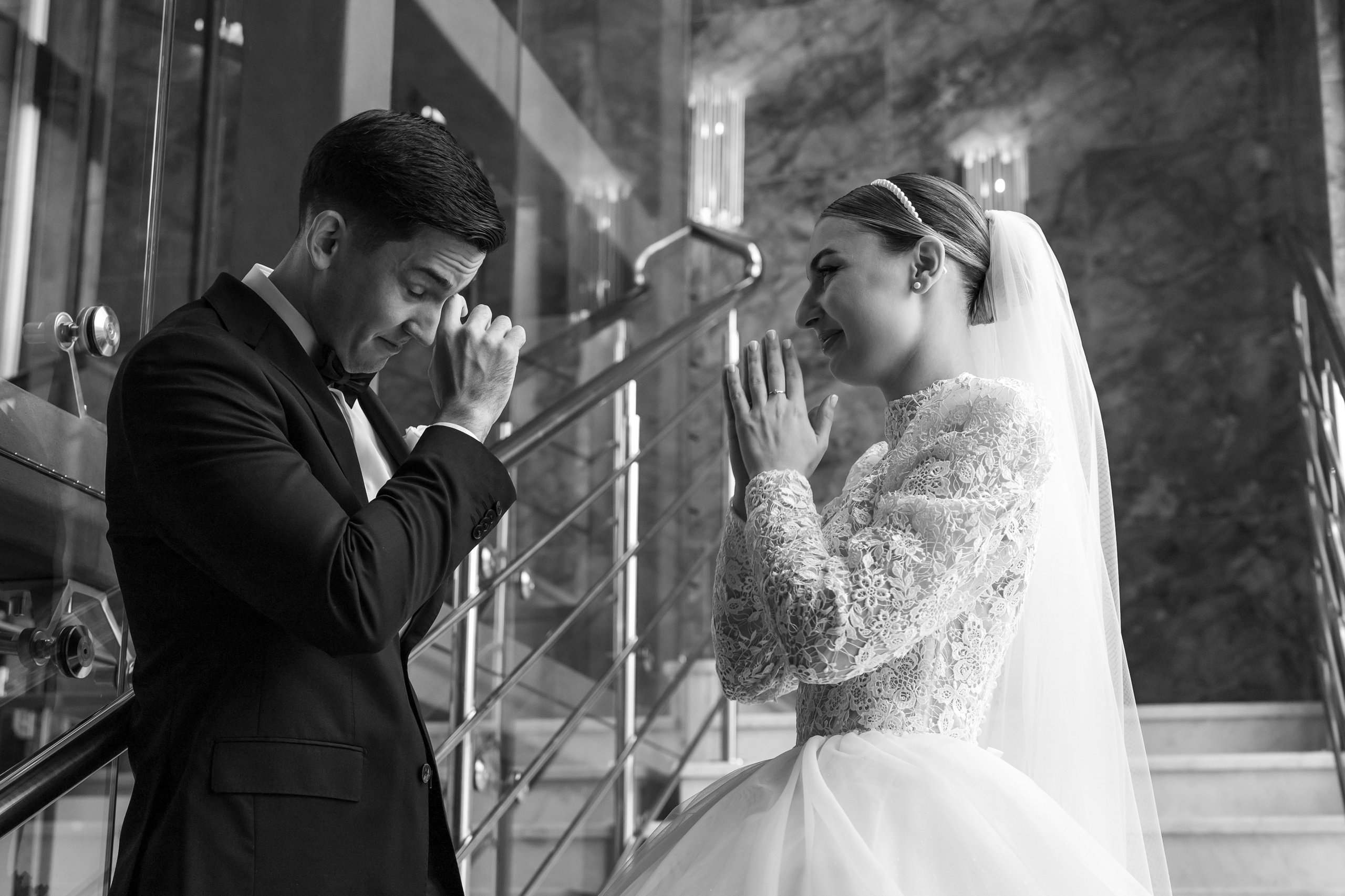 Свадебная фотосессия в усадьбе Остафьево. Свадебный фотограф Москва Юрий Кульман