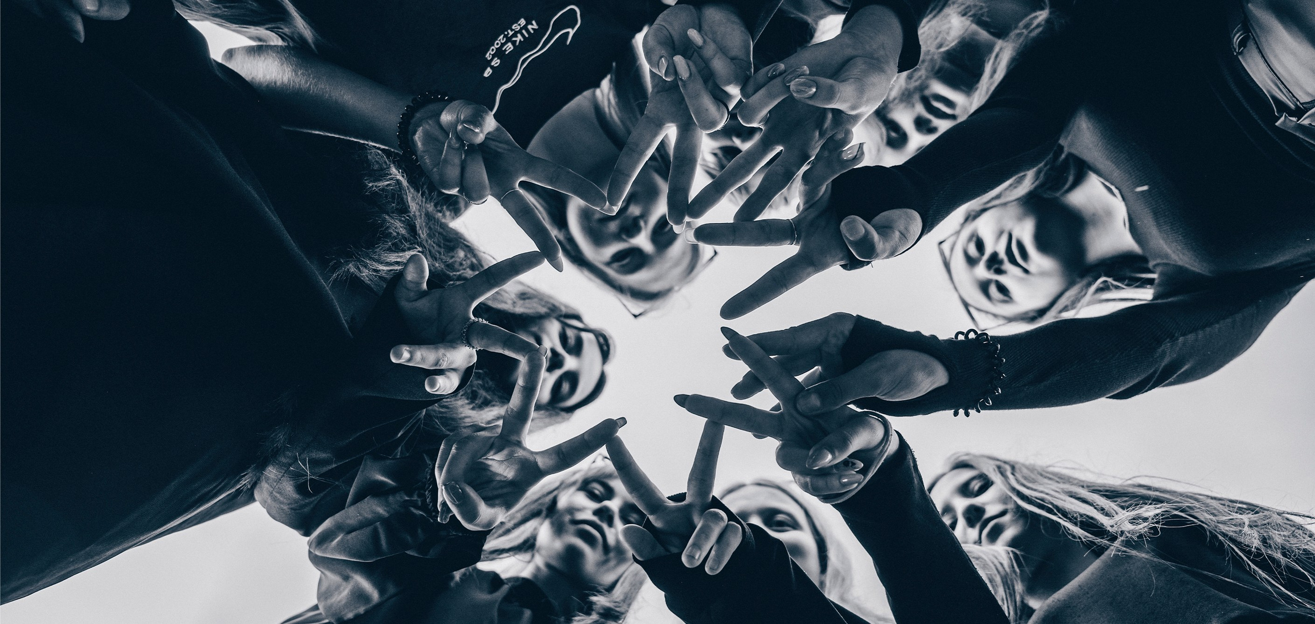 Выпускные альбомы и Школьный фотограф в Алексеевке, Бирюче, Красном