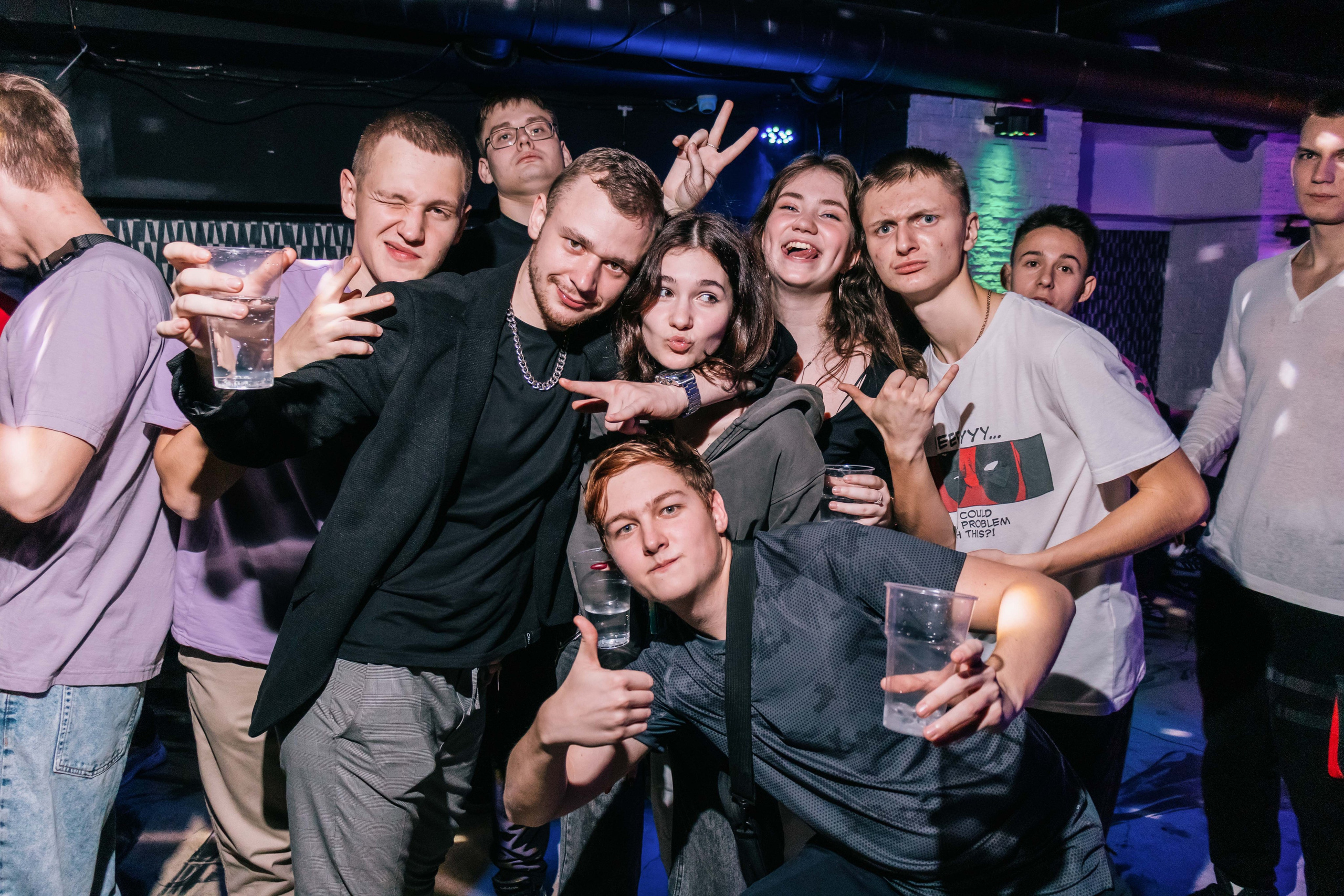 Вечеринка в лофт-пространстве. Фотограф в Москве Дмитрий Емельянов