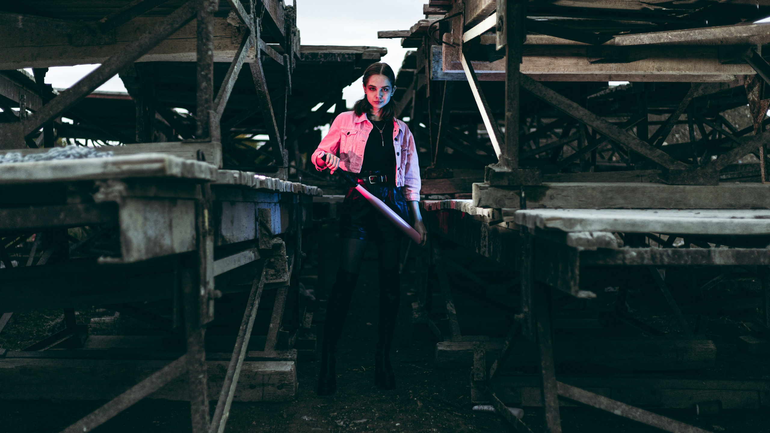 Алина, бита, цепь. Фотограф, Таганрог, Руслан Степущенко