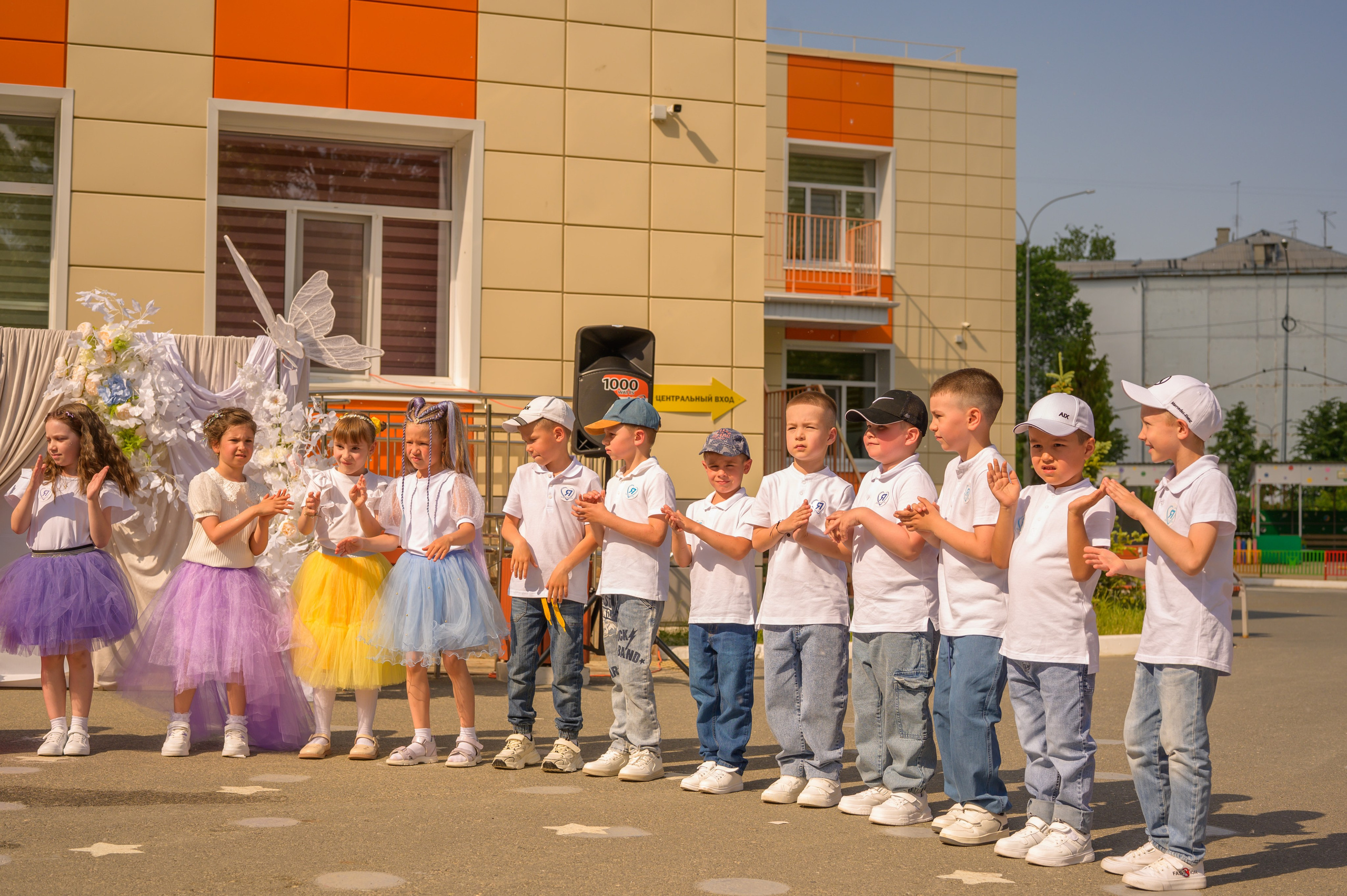 Репортаж выпускного группа «Фантазёры» 3 садик. Фотограф новорожденных, семейный детский в Тюмени Татьяна Морозова