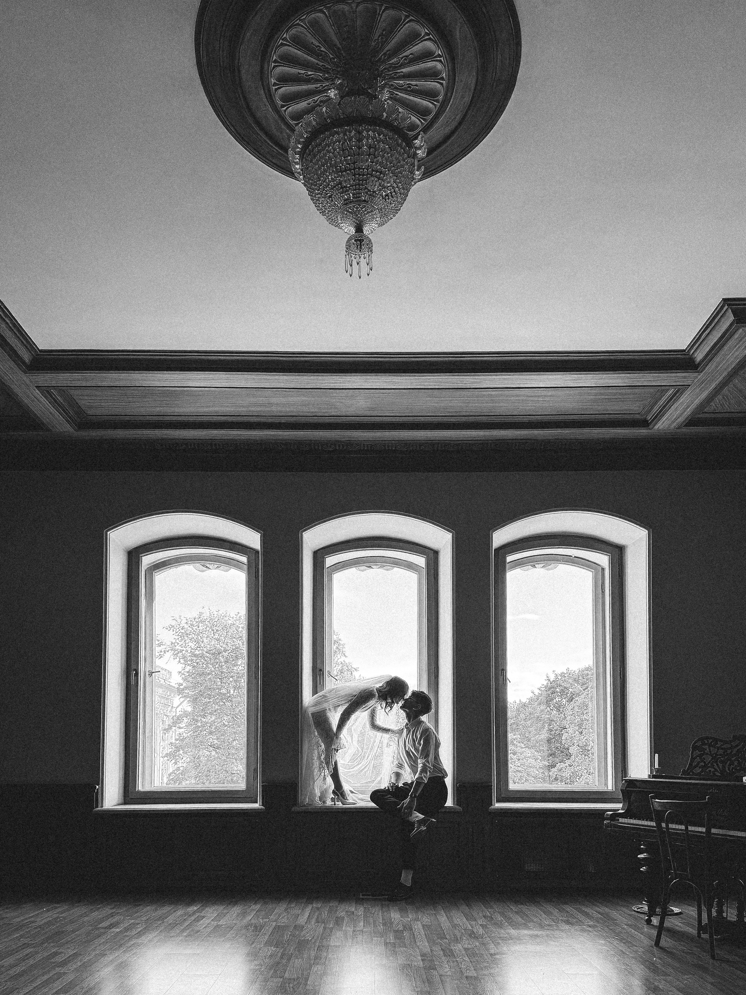 ФОТО НА ТЕЛЕФОН ВО ВРЕМЯ БРАКОСОЧЕТАНИЯ В ПЕРВОМ ДВОРЦЕ И ПРОГУЛКИ. Профессиональный фотограф, Санкт-Петербург — Виктория Богомолова