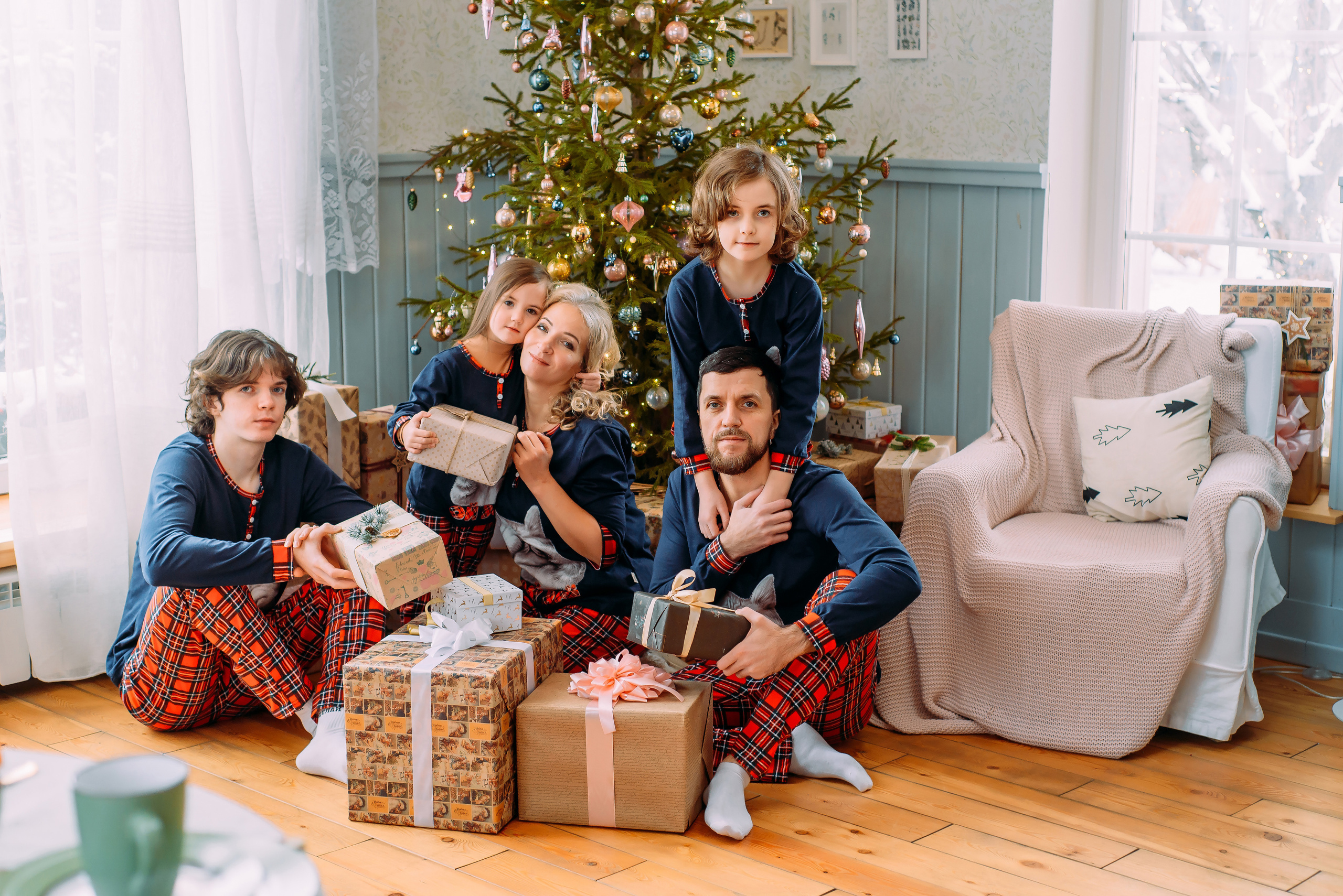 Дарья с семьей. Детский и семейный фотограф Эльмира Веселова