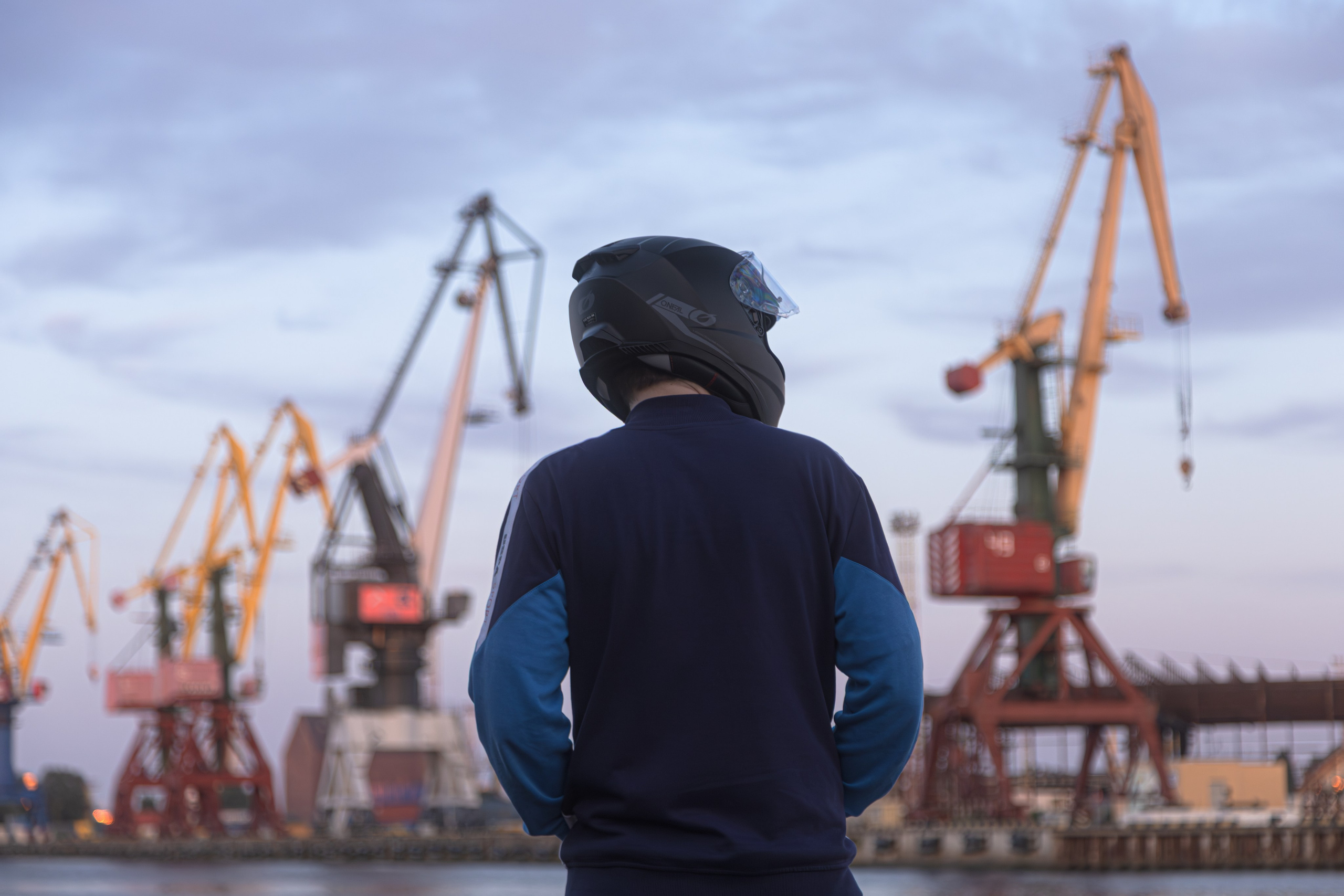 Daniil R. — Digital Noise —