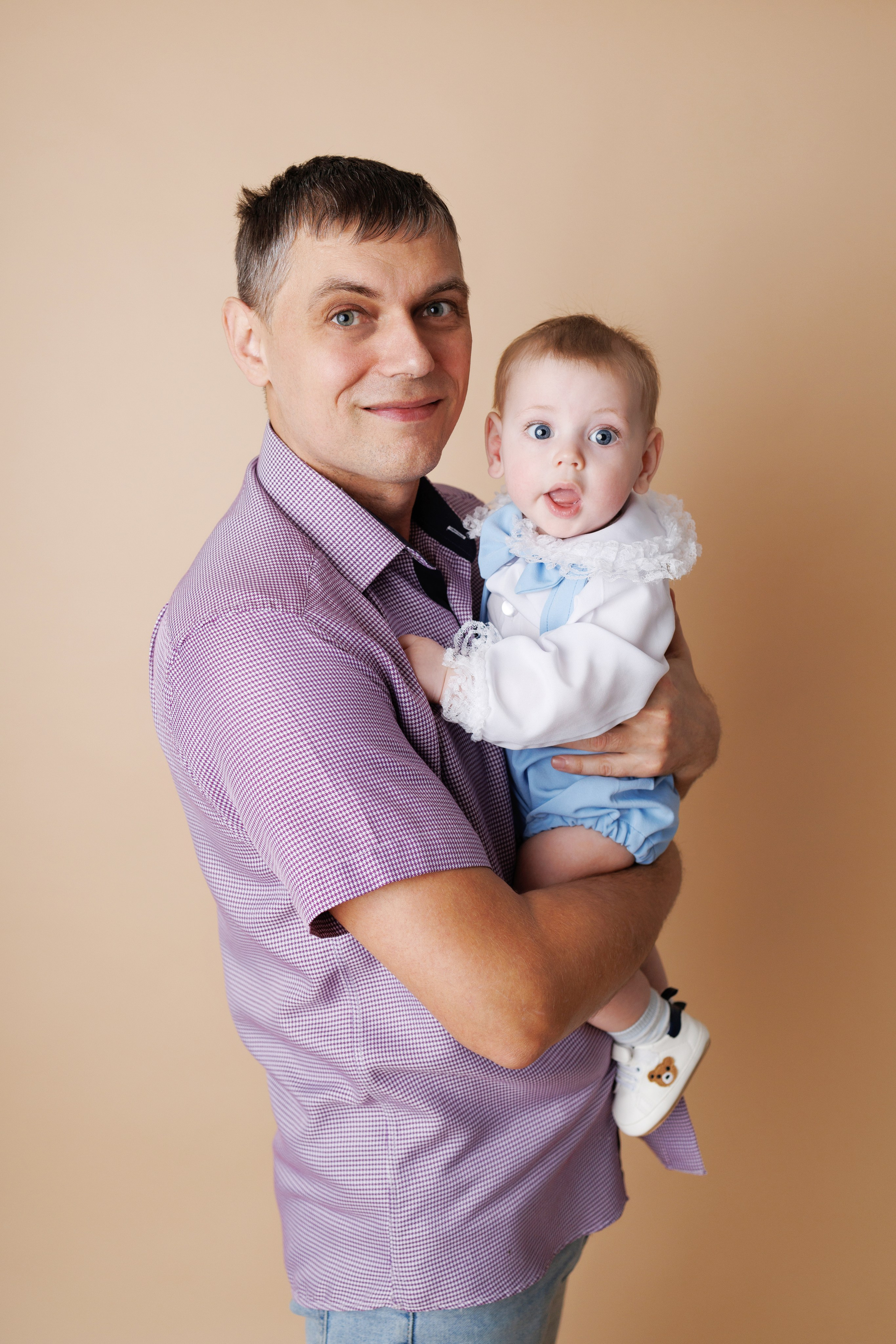 Артемке полгодика. Фотограф новорожденный малышей Новосибирск