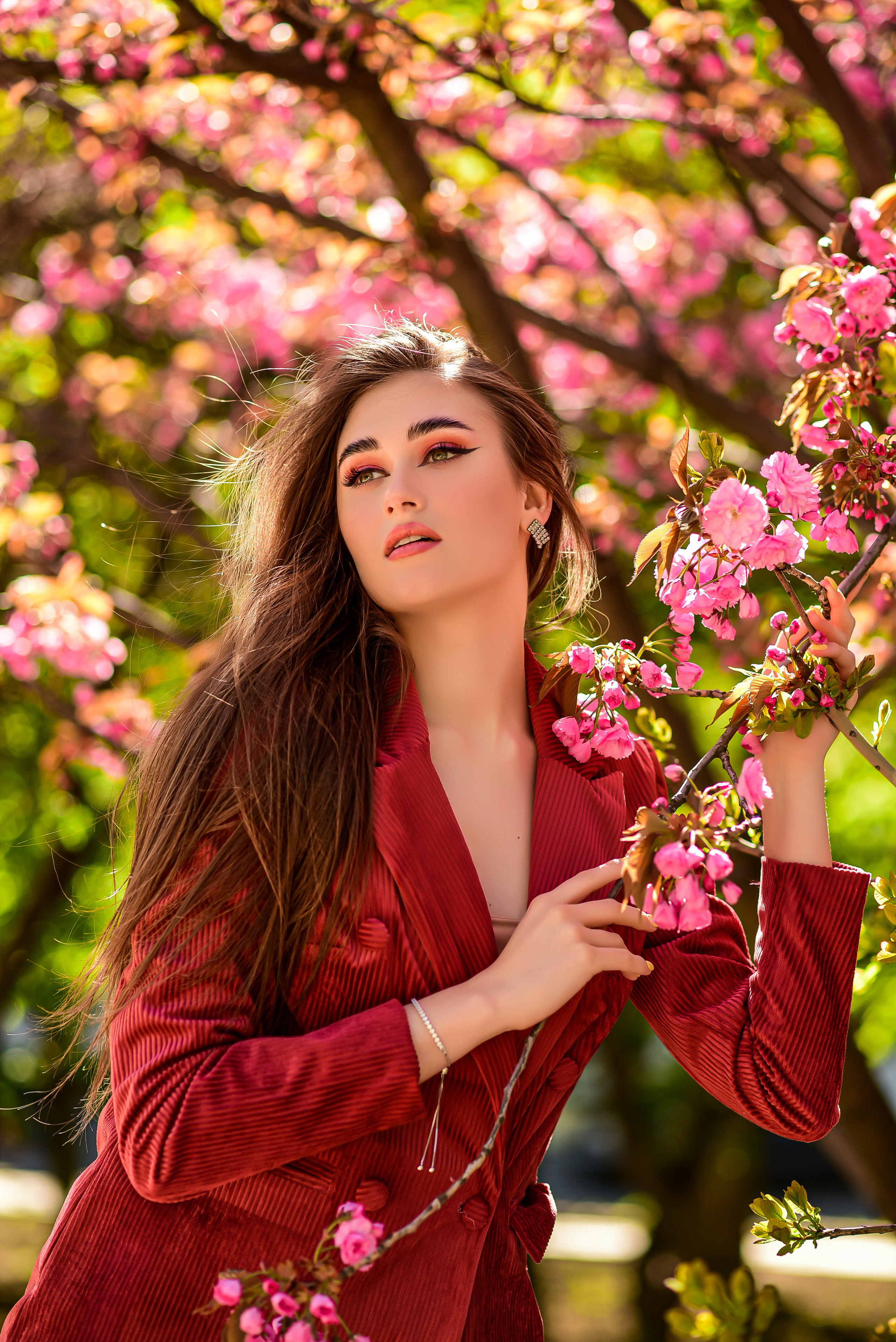 Весна. Съемка в цветении. Семейный и свадебный фотограф в Донецке Донская Анастасия