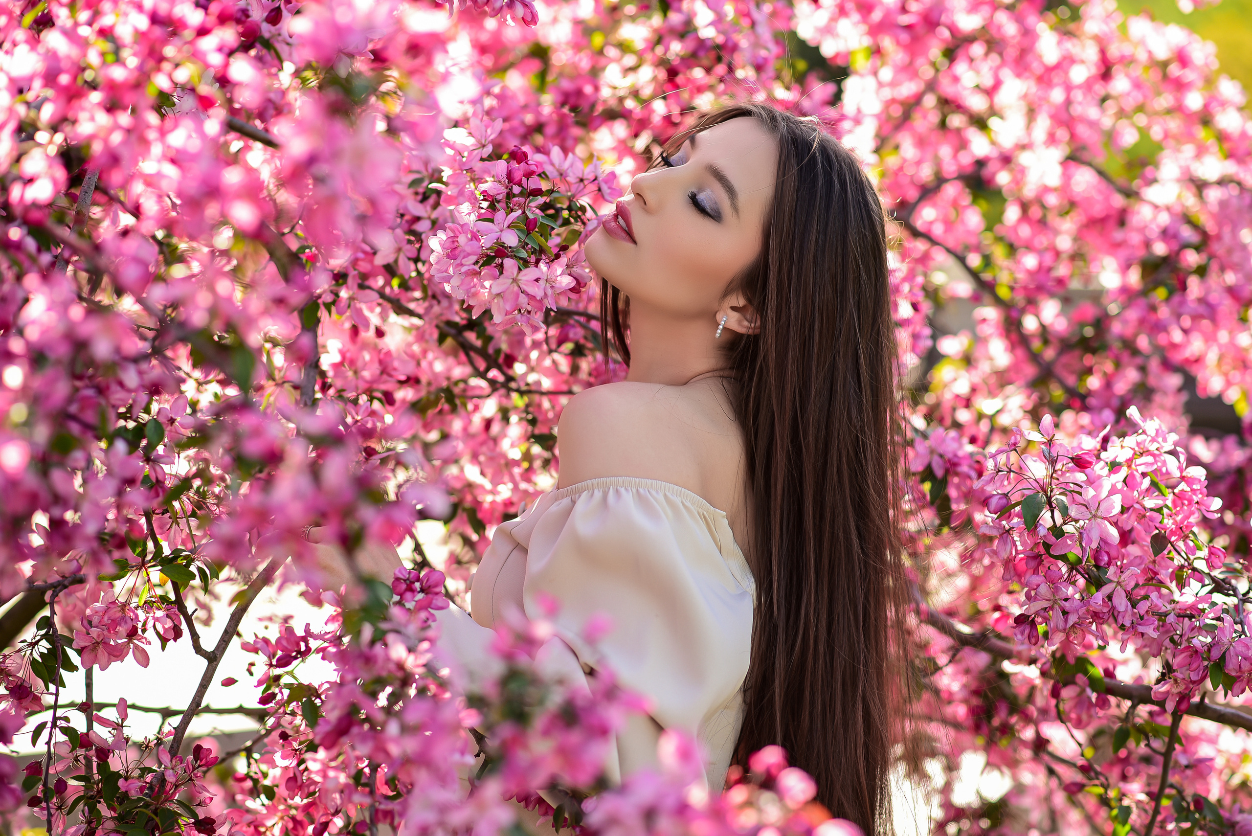 Весна. Съемка в цветении. Семейный и свадебный фотограф в Донецке Донская Анастасия