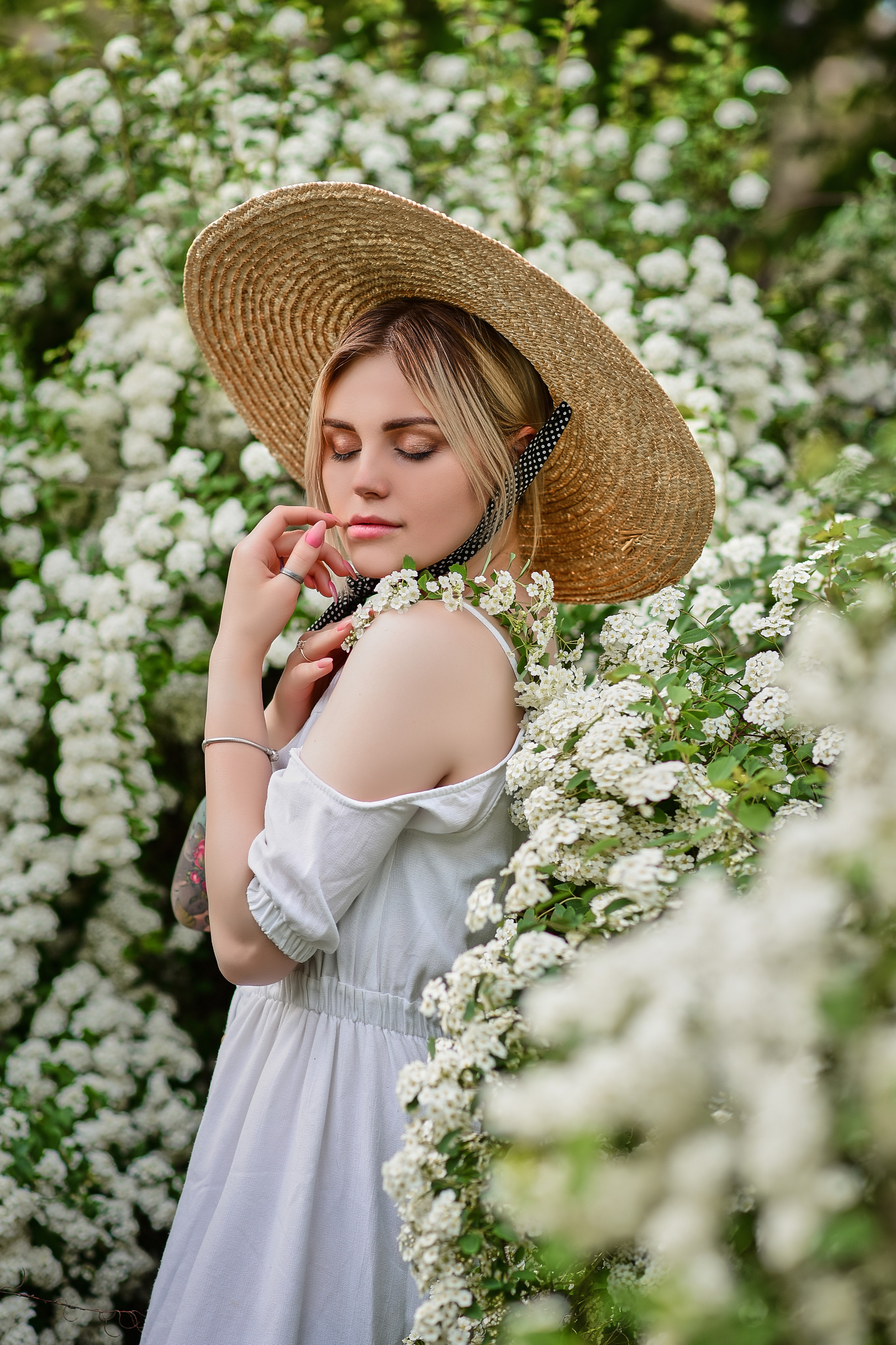 Весна. Съемка в цветении. Семейный и свадебный фотограф в Донецке Донская Анастасия