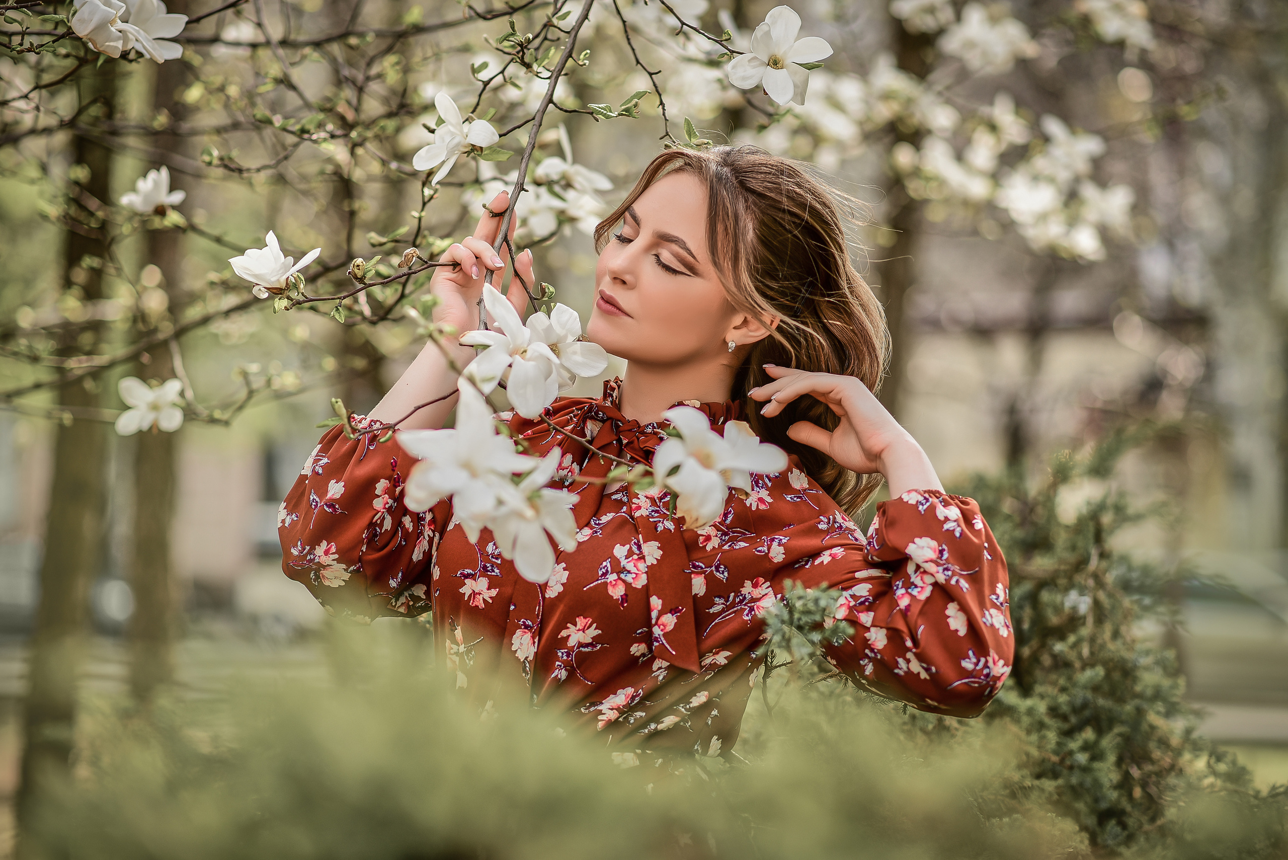 Весна. Съемка в цветении. Семейный и свадебный фотограф в Донецке Донская Анастасия