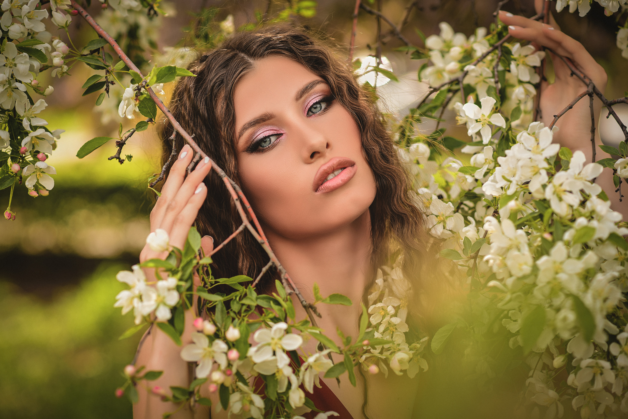 Весна. Съемка в цветении. Семейный и свадебный фотограф в Донецке Донская Анастасия