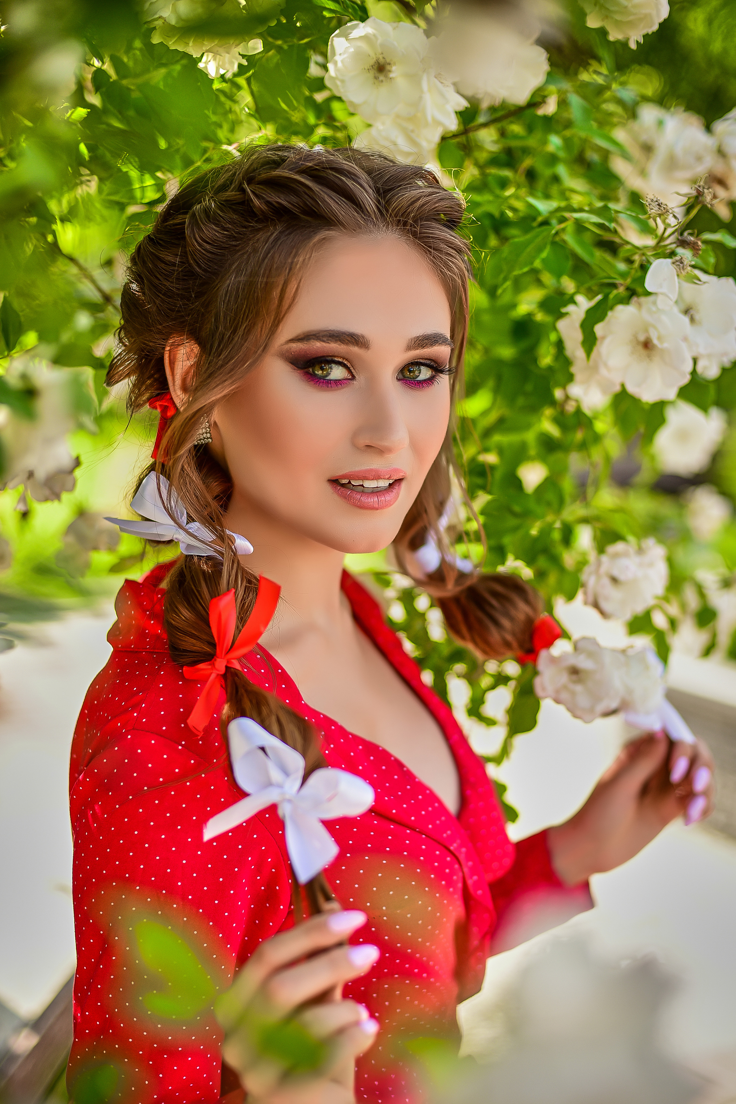 Весна. Съемка в цветении. Семейный и свадебный фотограф в Донецке Донская Анастасия