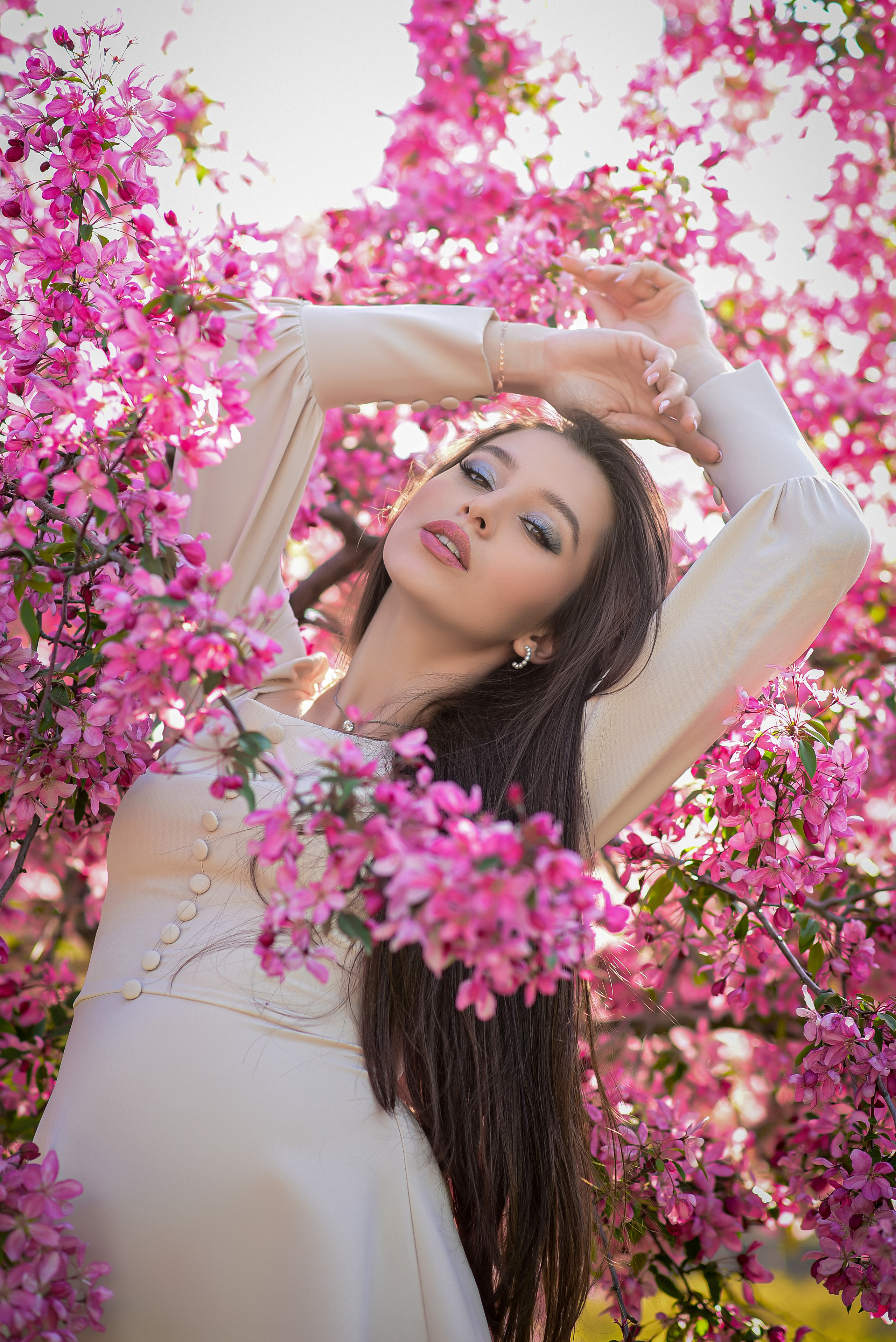 Весна. Съемка в цветении. Семейный и свадебный фотограф в Донецке Донская Анастасия