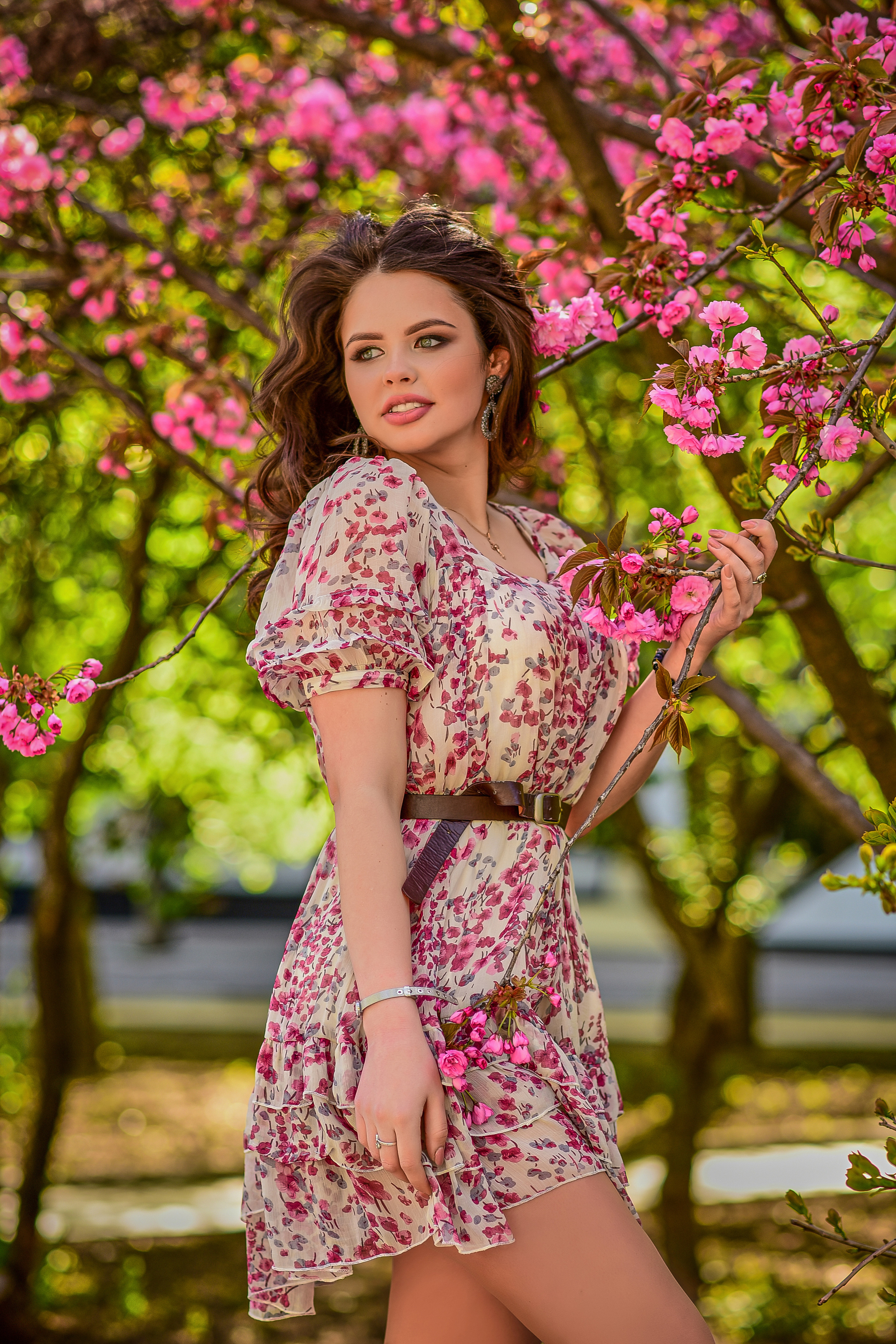 Весна. Съемка в цветении. Семейный и свадебный фотограф в Донецке Донская Анастасия