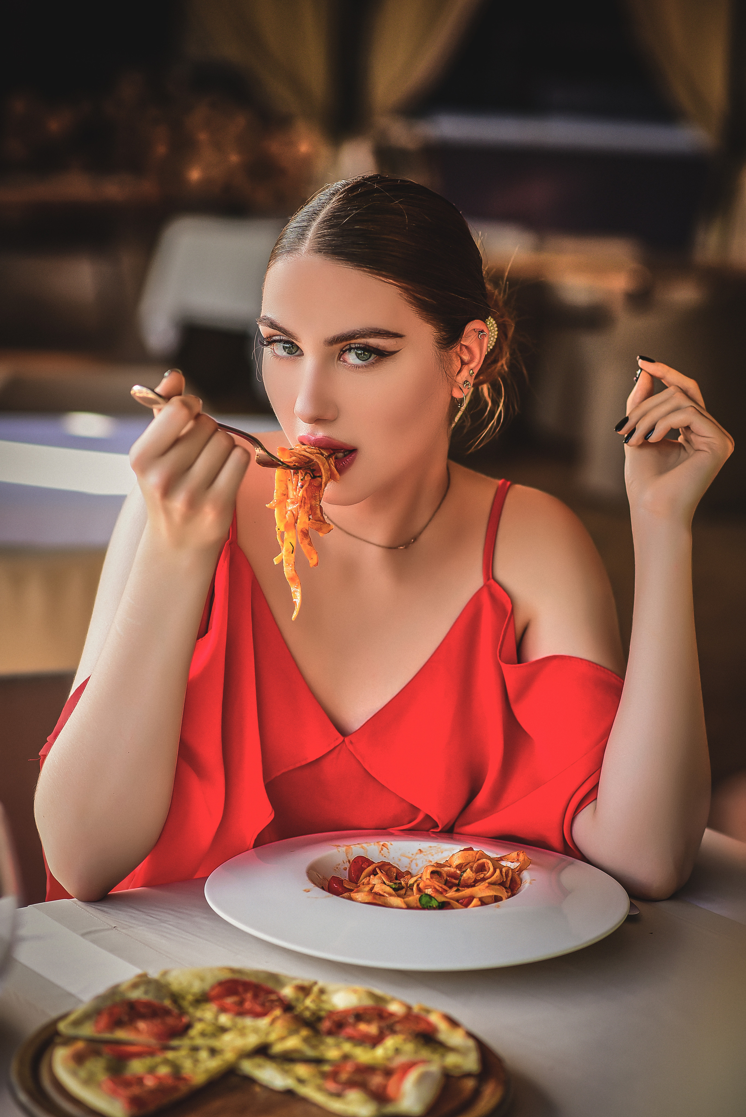 Съемка в кафе, ресторане. Семейный и свадебный фотограф в Донецке Донская Анастасия