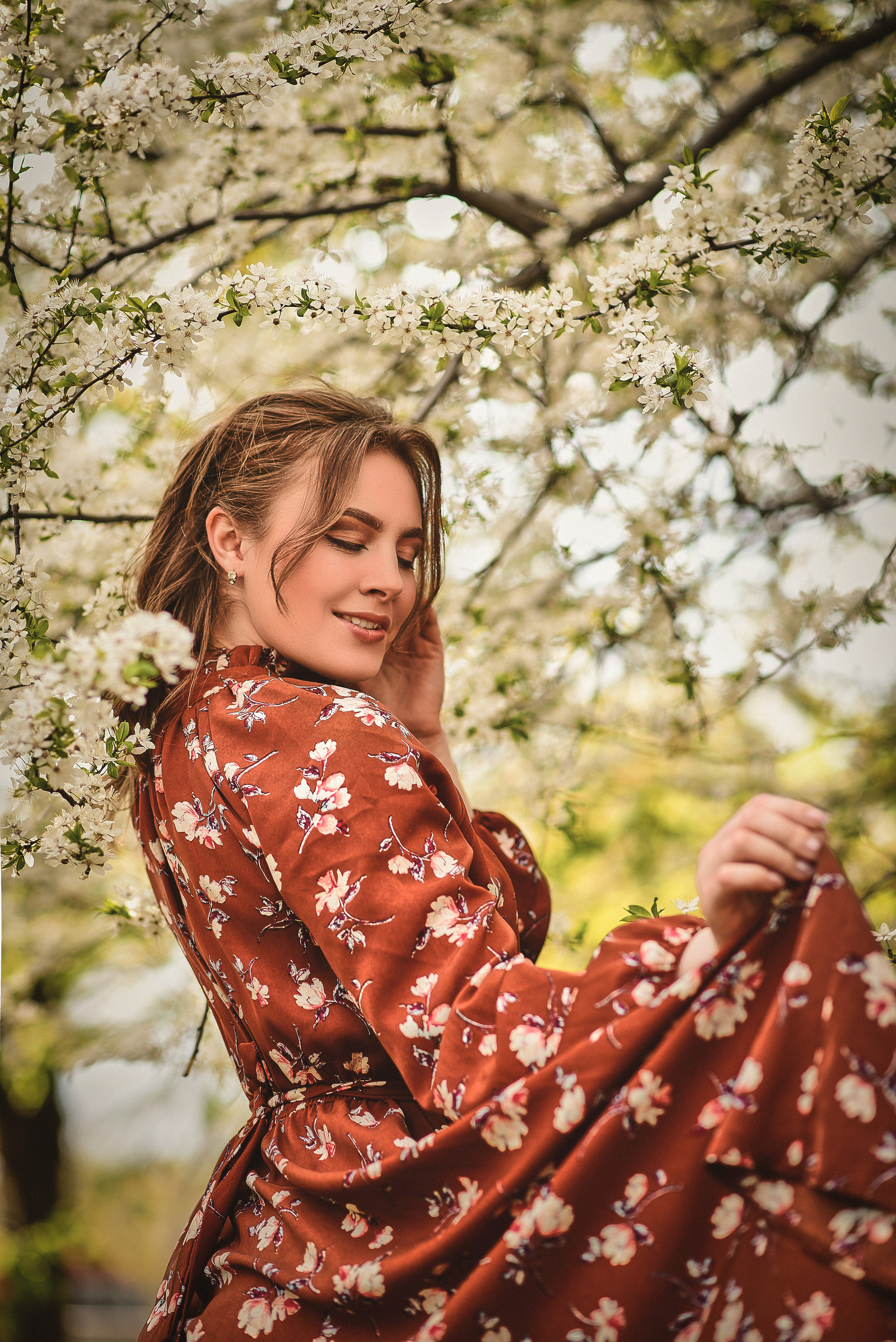 Весна. Съемка в цветении. Семейный и свадебный фотограф в Донецке Донская Анастасия