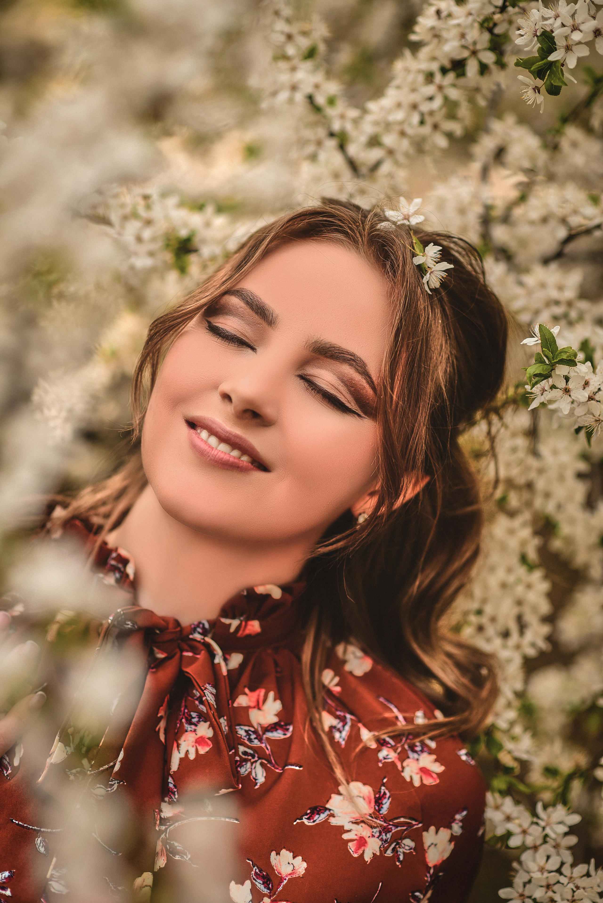 Весна. Съемка в цветении. Семейный и свадебный фотограф в Донецке Донская Анастасия