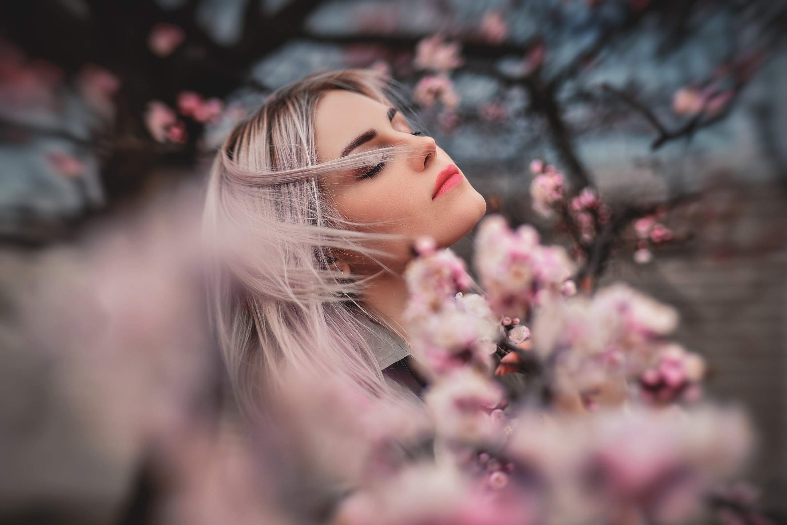 Весна. Съемка в цветении. Семейный и свадебный фотограф в Донецке Донская Анастасия