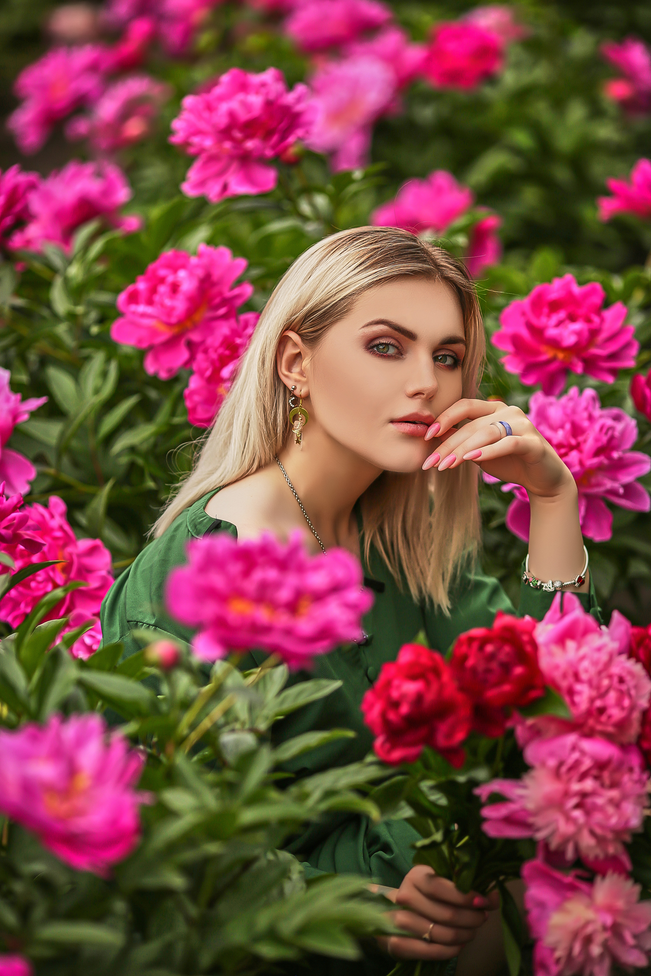 Весна. Съемка в цветении. Семейный и свадебный фотограф в Донецке Донская Анастасия