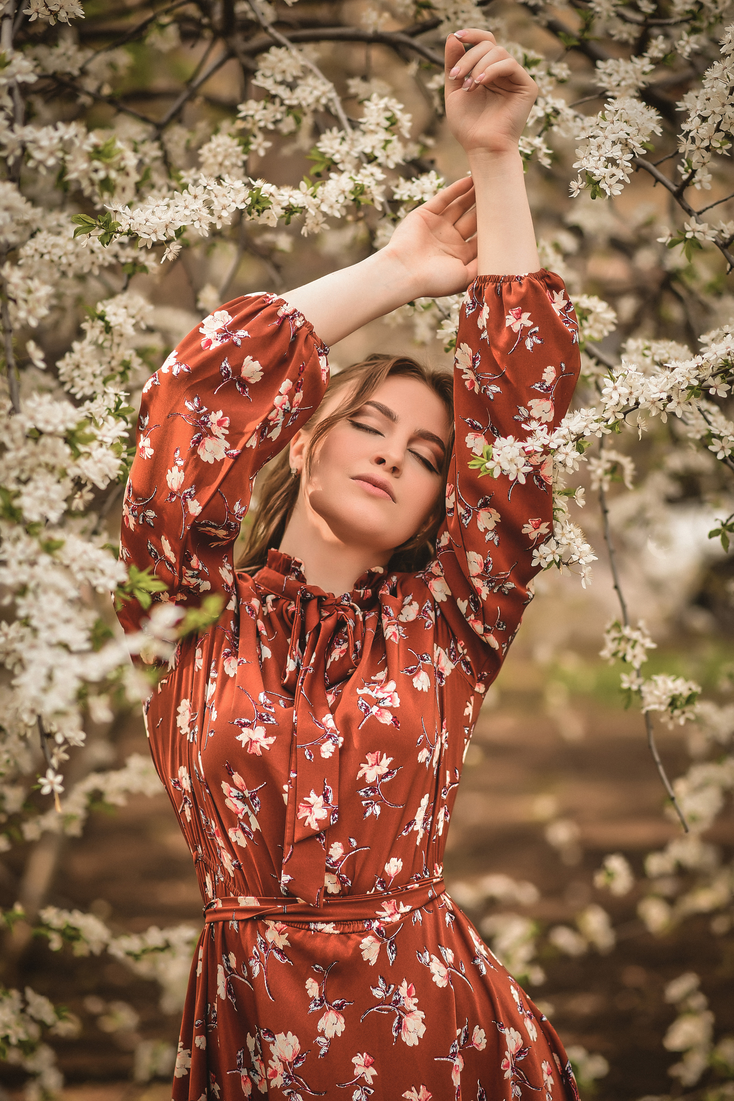 Весна. Съемка в цветении. Семейный и свадебный фотограф в Донецке Донская Анастасия