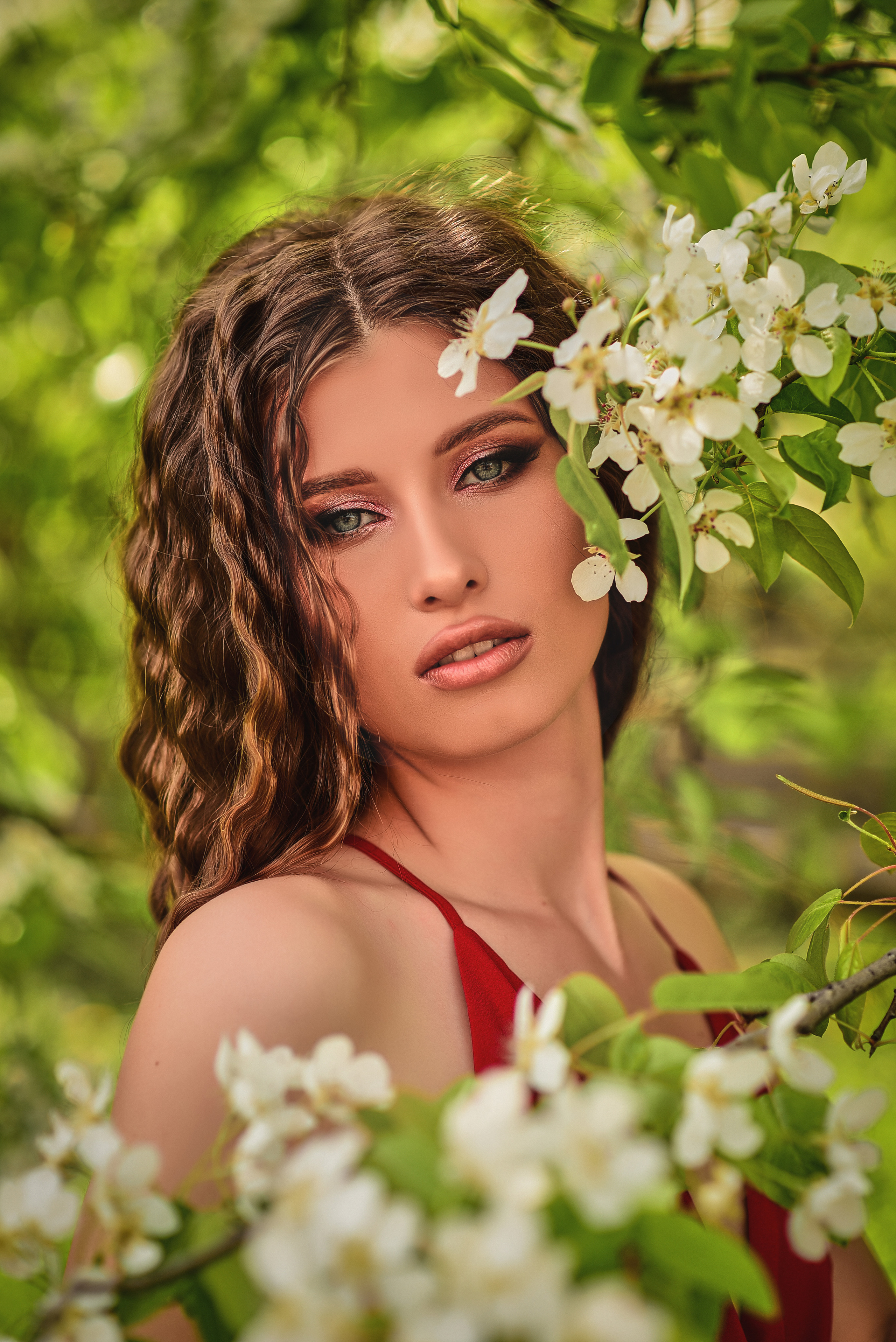 Весна. Съемка в цветении. Семейный и свадебный фотограф в Донецке Донская Анастасия