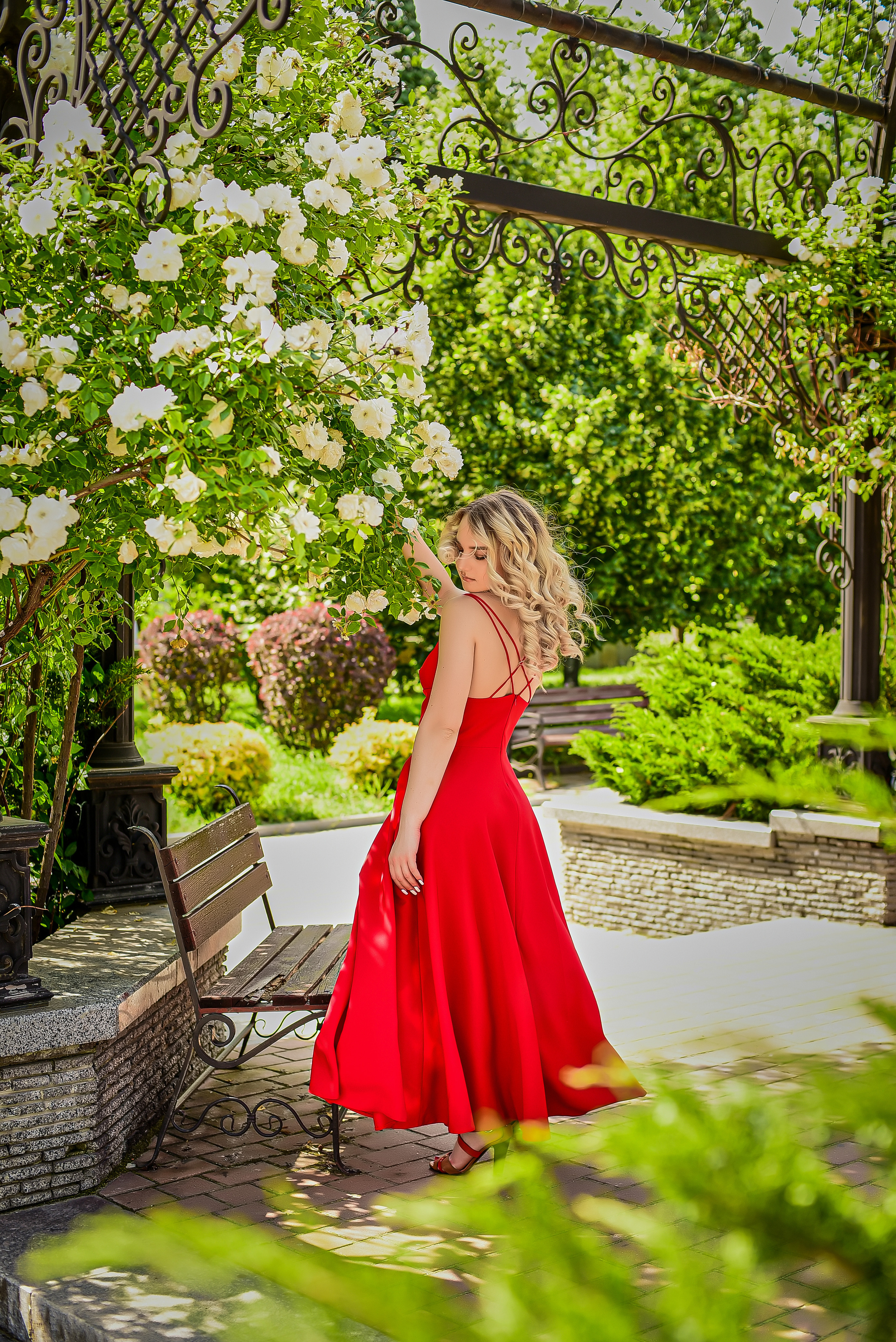 Весна. Съемка в цветении. Семейный и свадебный фотограф в Донецке Донская Анастасия