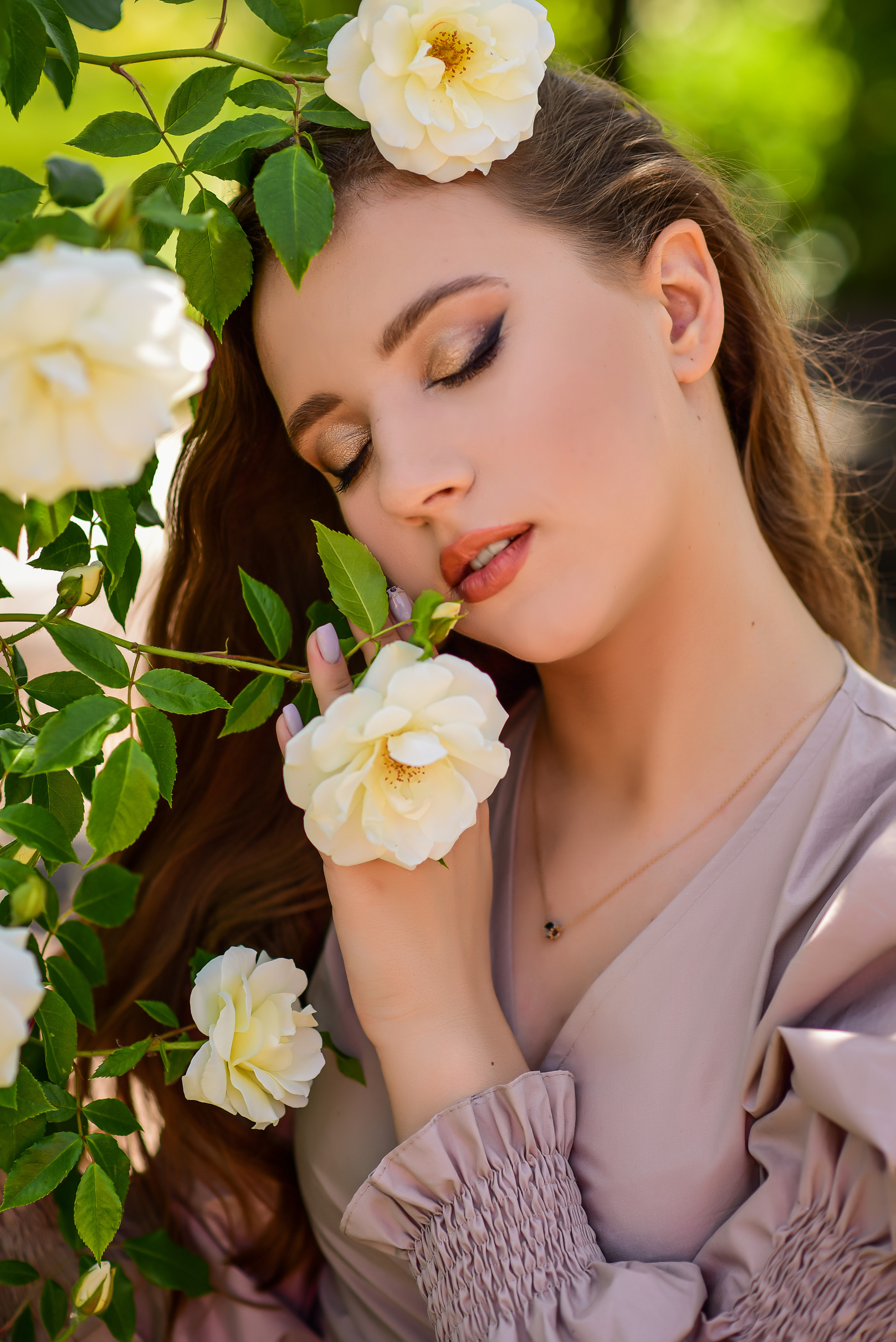 Весна. Съемка в цветении. Семейный и свадебный фотограф в Донецке Донская Анастасия