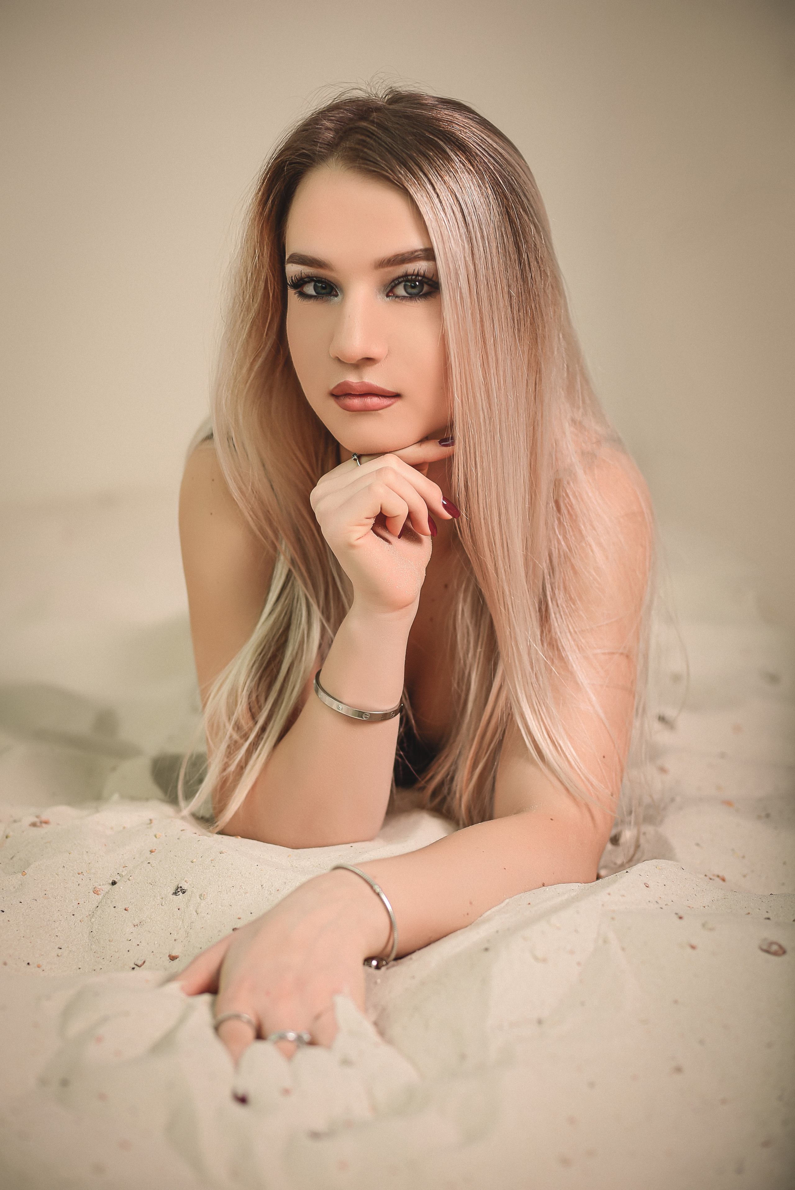 Фоновая студия. Семейный и свадебный фотограф в Донецке Донская Анастасия