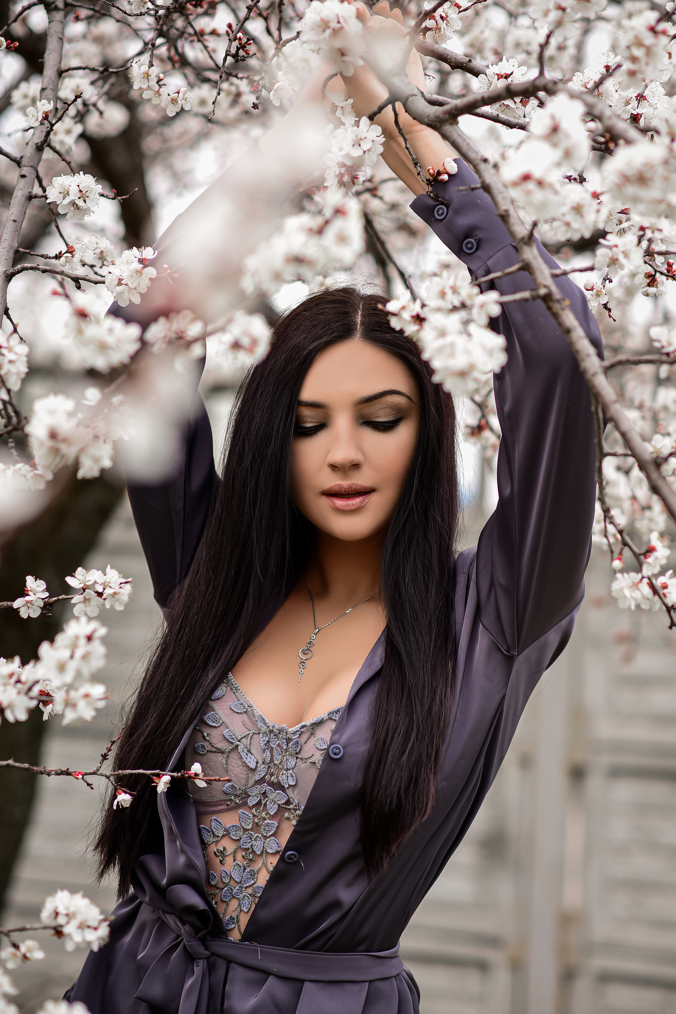 Весна. Съемка в цветении. Семейный и свадебный фотограф в Донецке Донская Анастасия