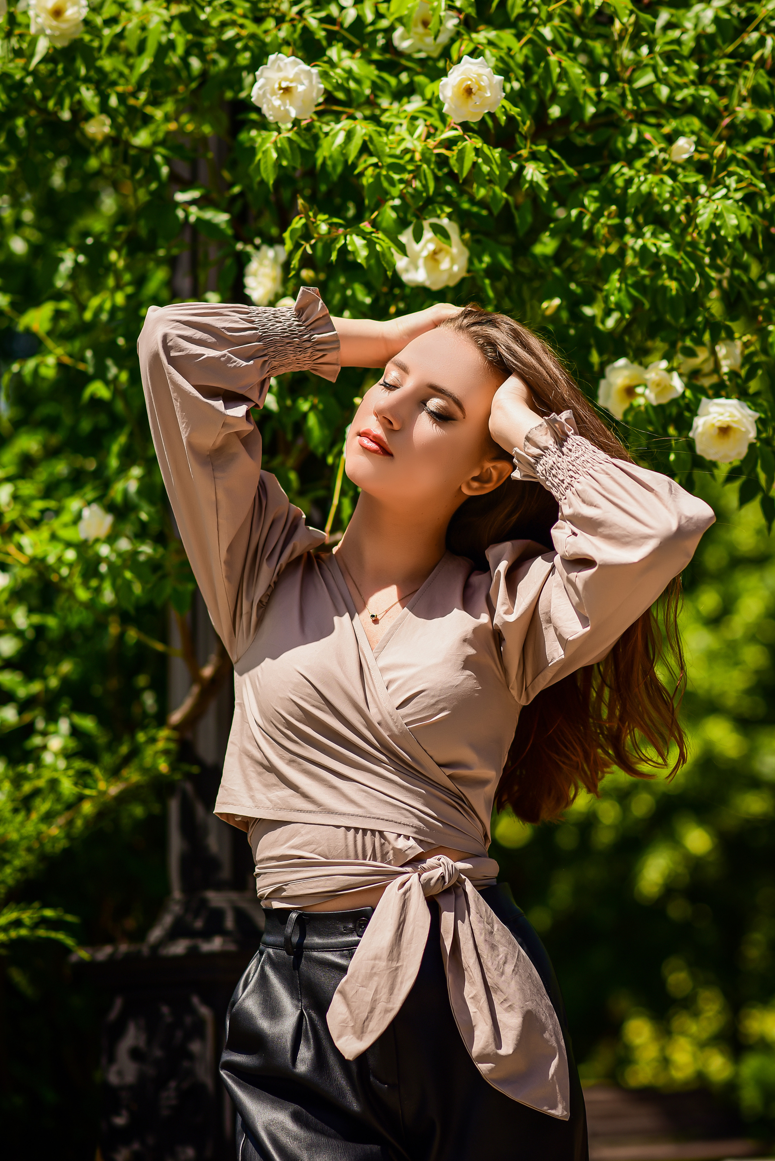 Весна. Съемка в цветении. Семейный и свадебный фотограф в Донецке Донская Анастасия