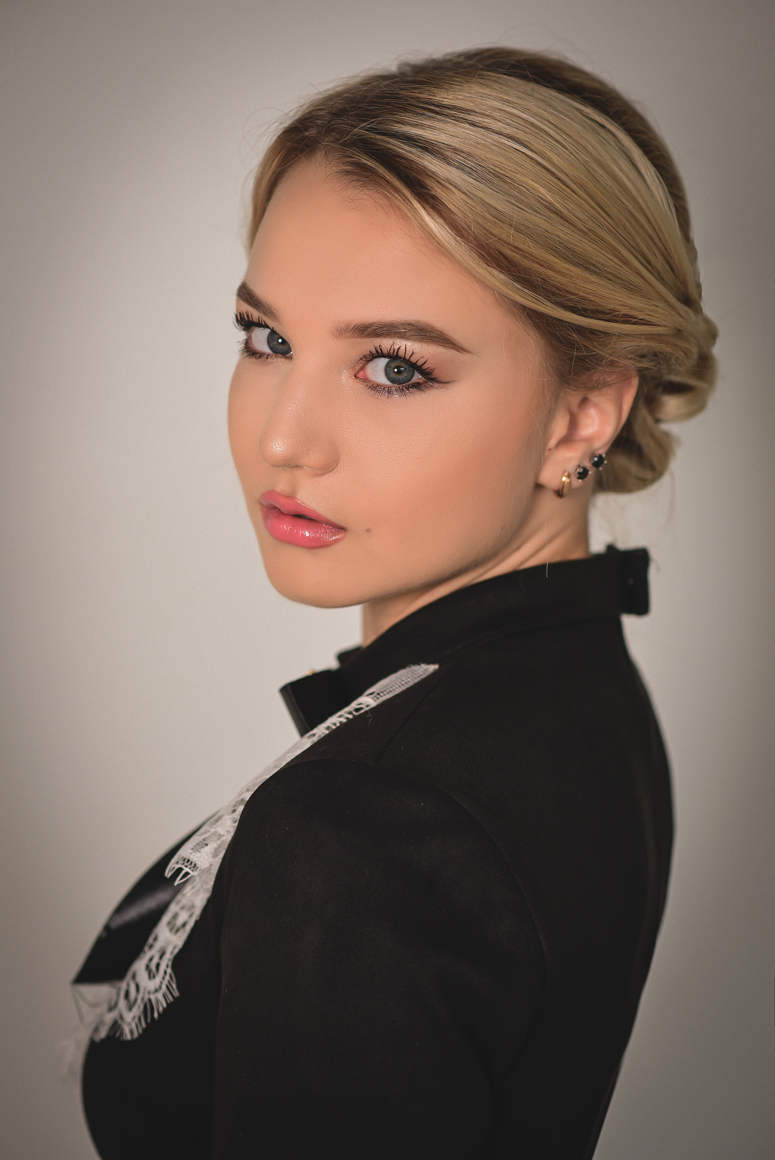 Фоновая студия. Семейный и свадебный фотограф в Донецке Донская Анастасия