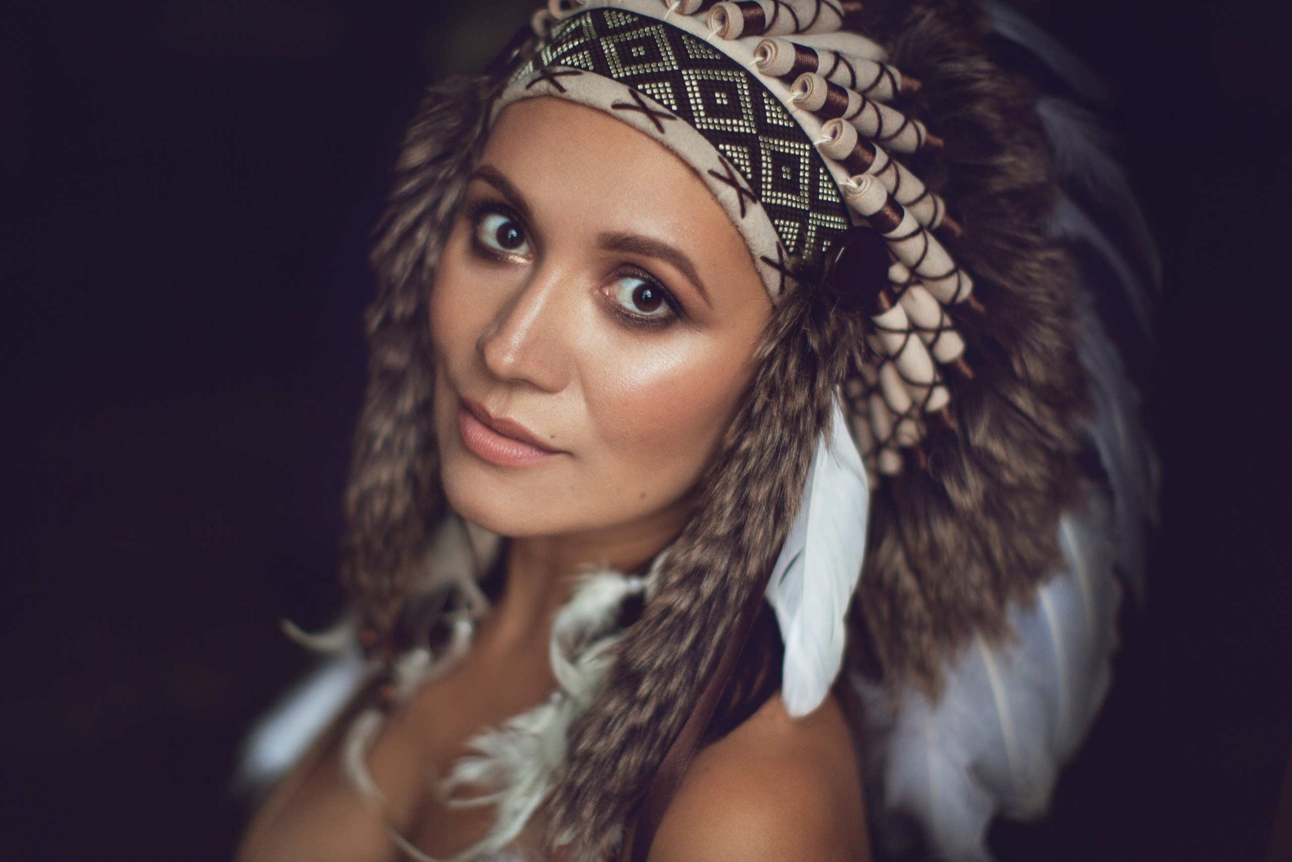 Женский портрет. Женский фотограф в Санк-Петербурге и Москве — фотосессия девушки в студии, портрет, фотосъемка