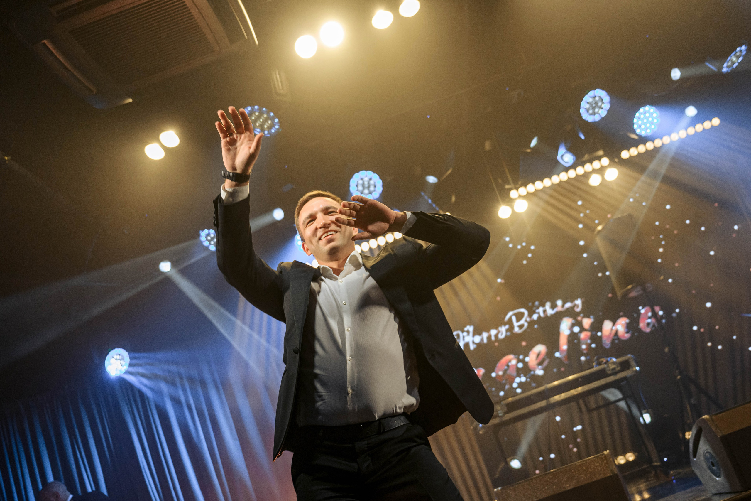 Happy Birthday. Максим Комаров — Профессиональный фотограф