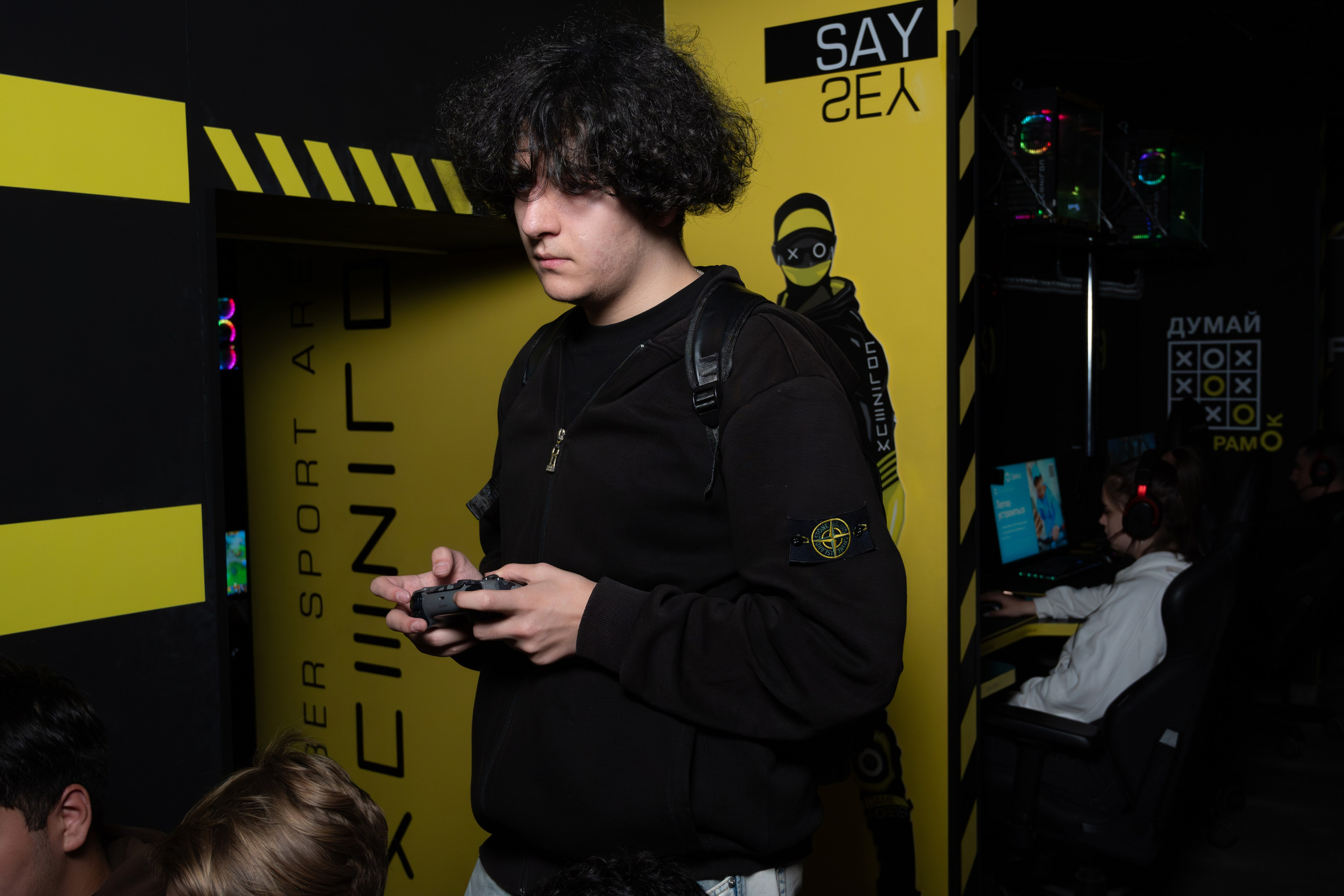 Репортаж в киберспортивном клубе Kolizeum. Фотограф мероприятий в Москве