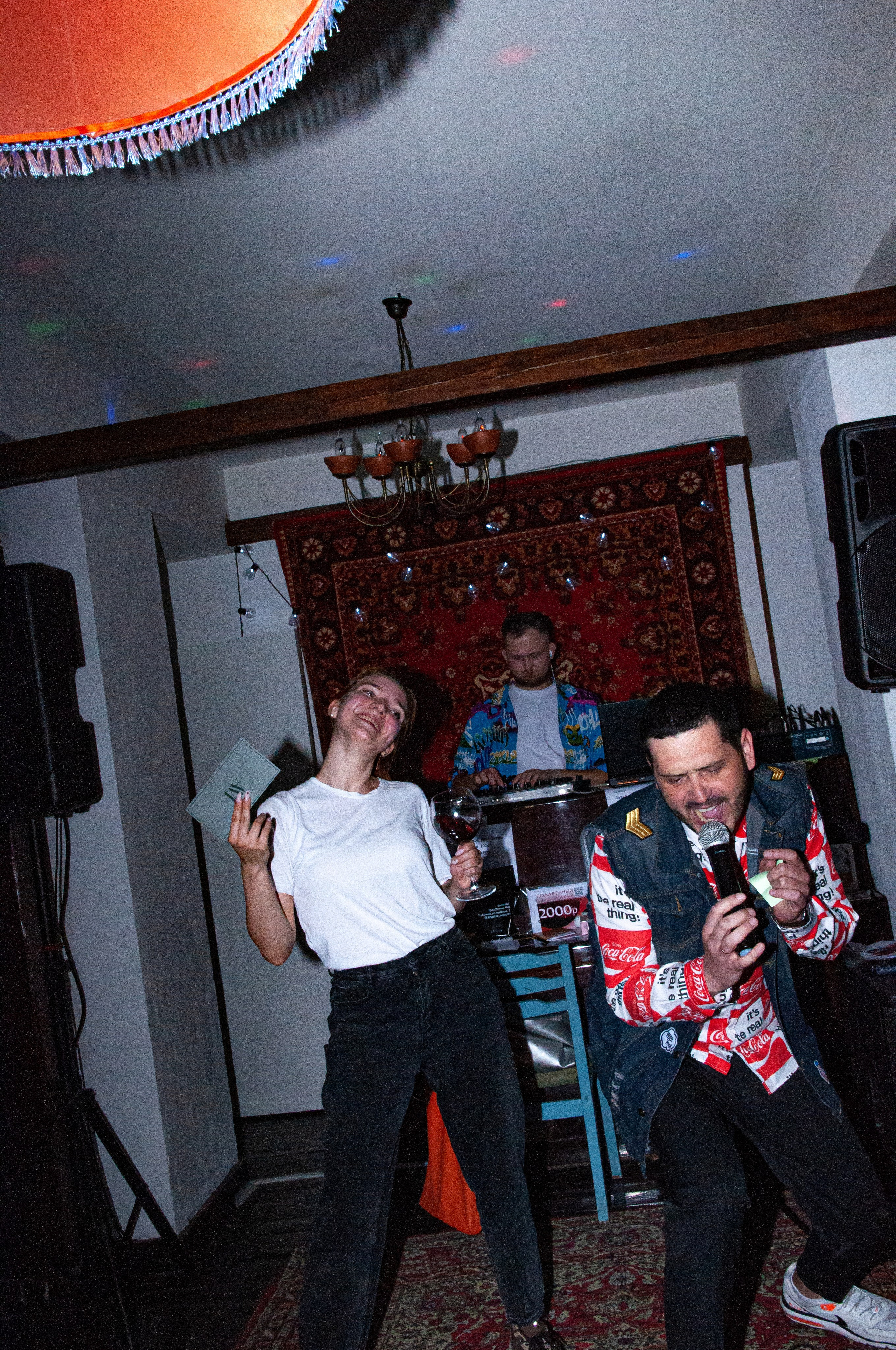 Вечеринка 90-тые. Фотограф Катя Щербина