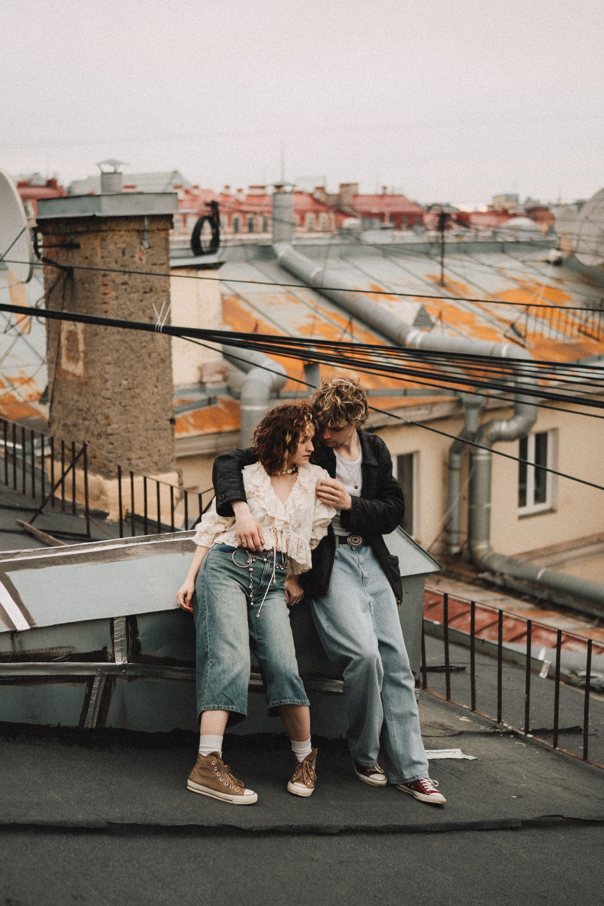 Фотосессия на крыше. парная съемка на крыше. Фотосессия лавстори СПб. Федосова Елизавета - свадебный фотограф СПб. 