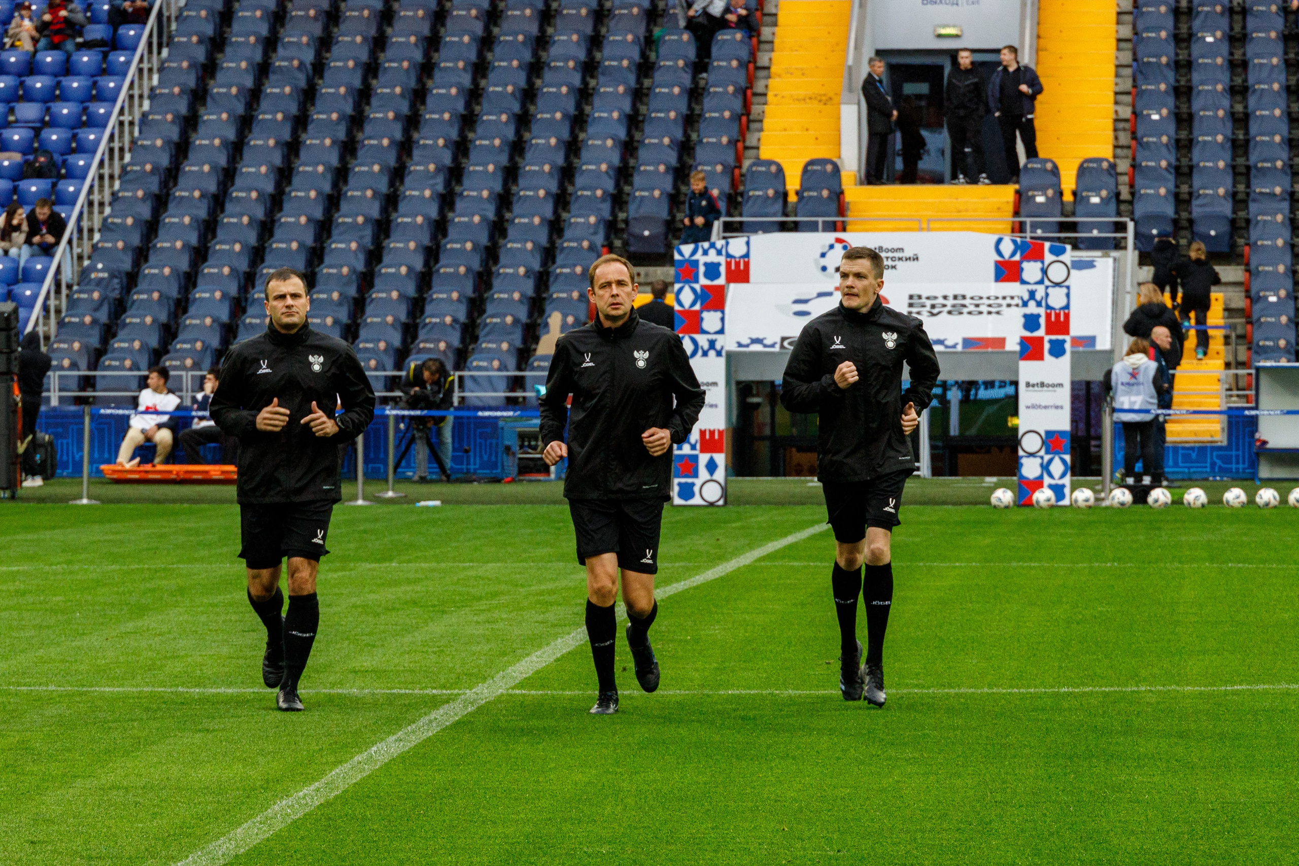 ФУТБОЛ: ЦСКА — ПАРТИЗАН. Фотограф Павел Подшивалов