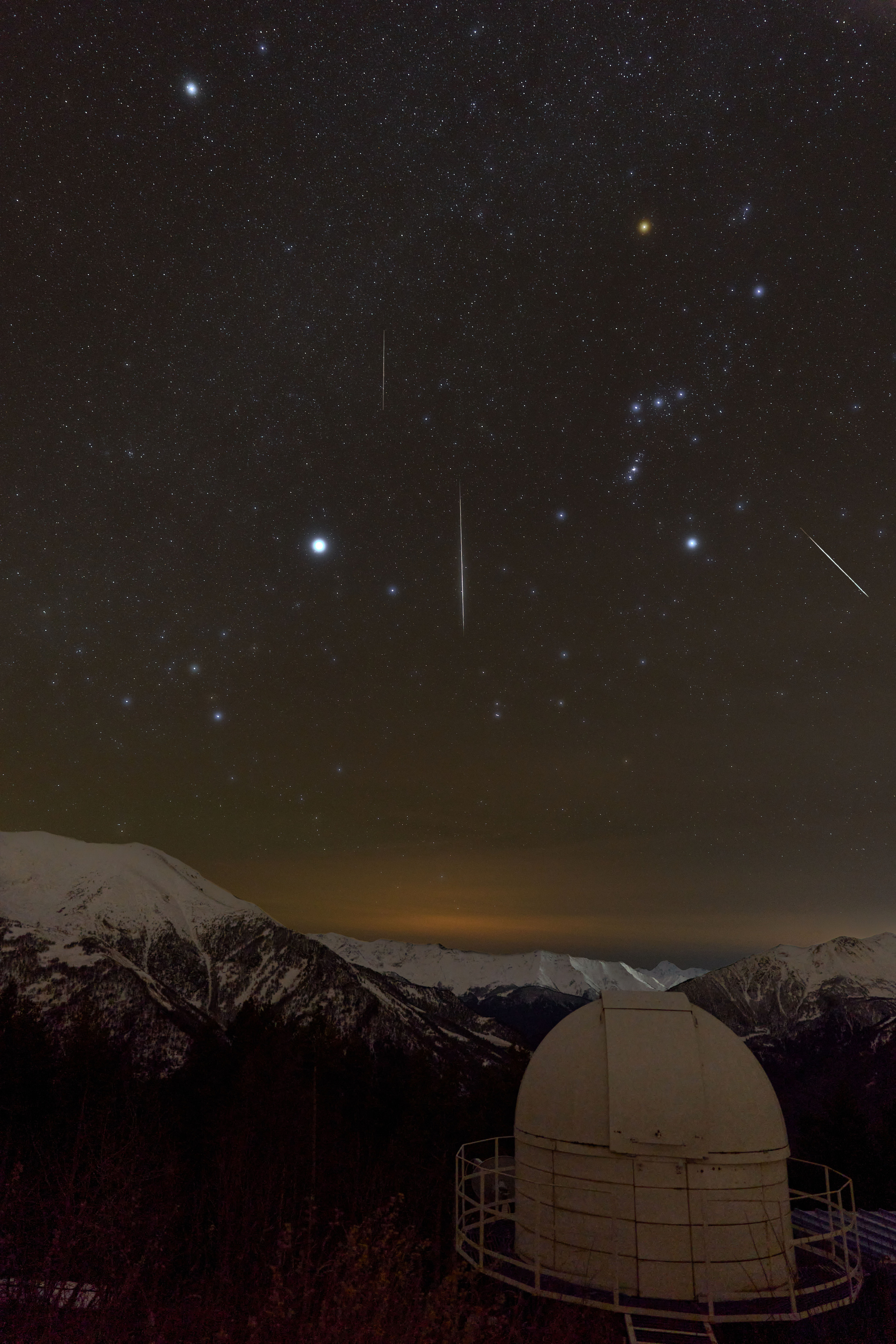 Метеорный поток Геминиды, декабрь 2021