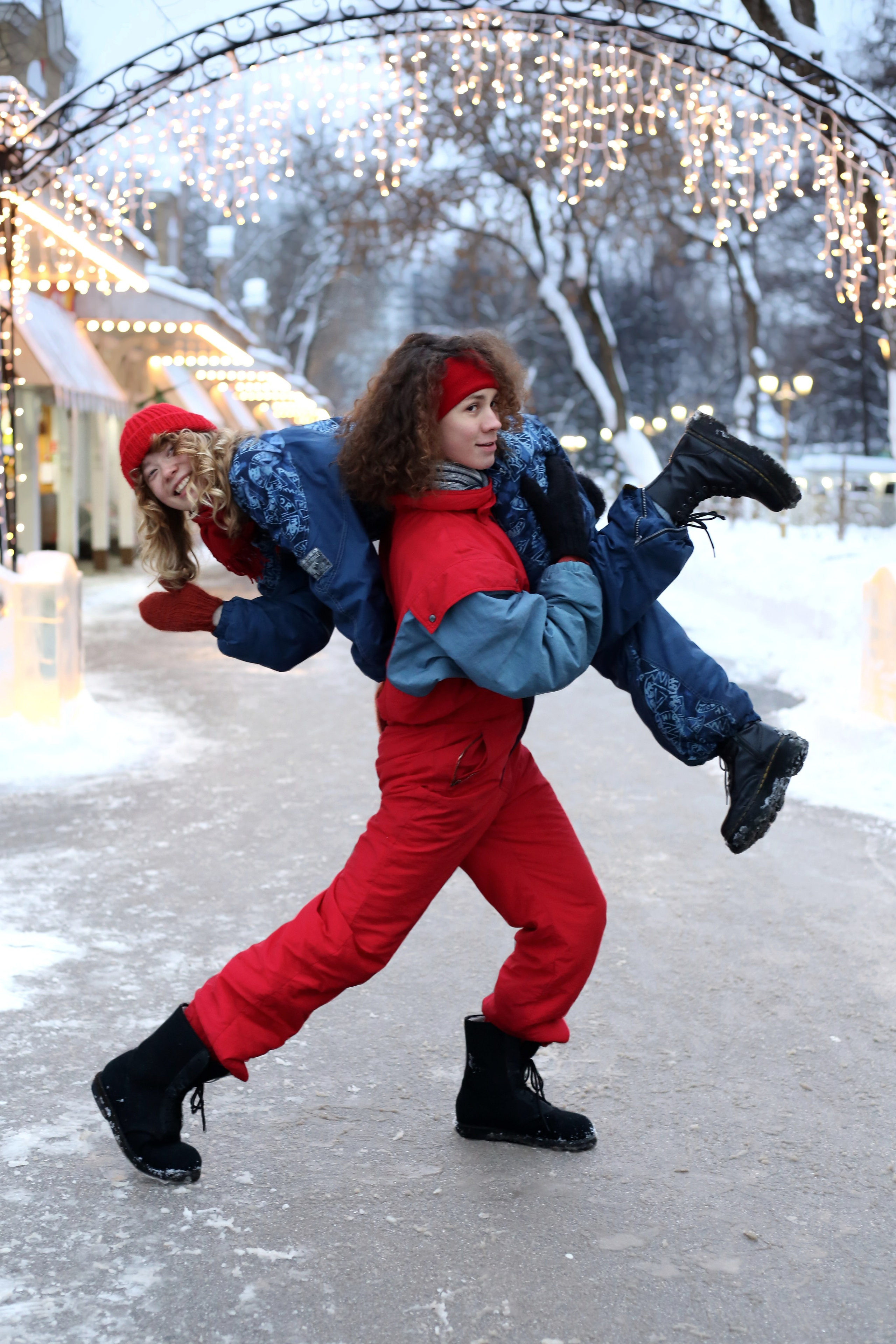 Парная фотосессия «сНежная прогулка» в Перми от MarCh Photography | Зимняя романтика и уют. MarCh Photography — Фотограф в Перми