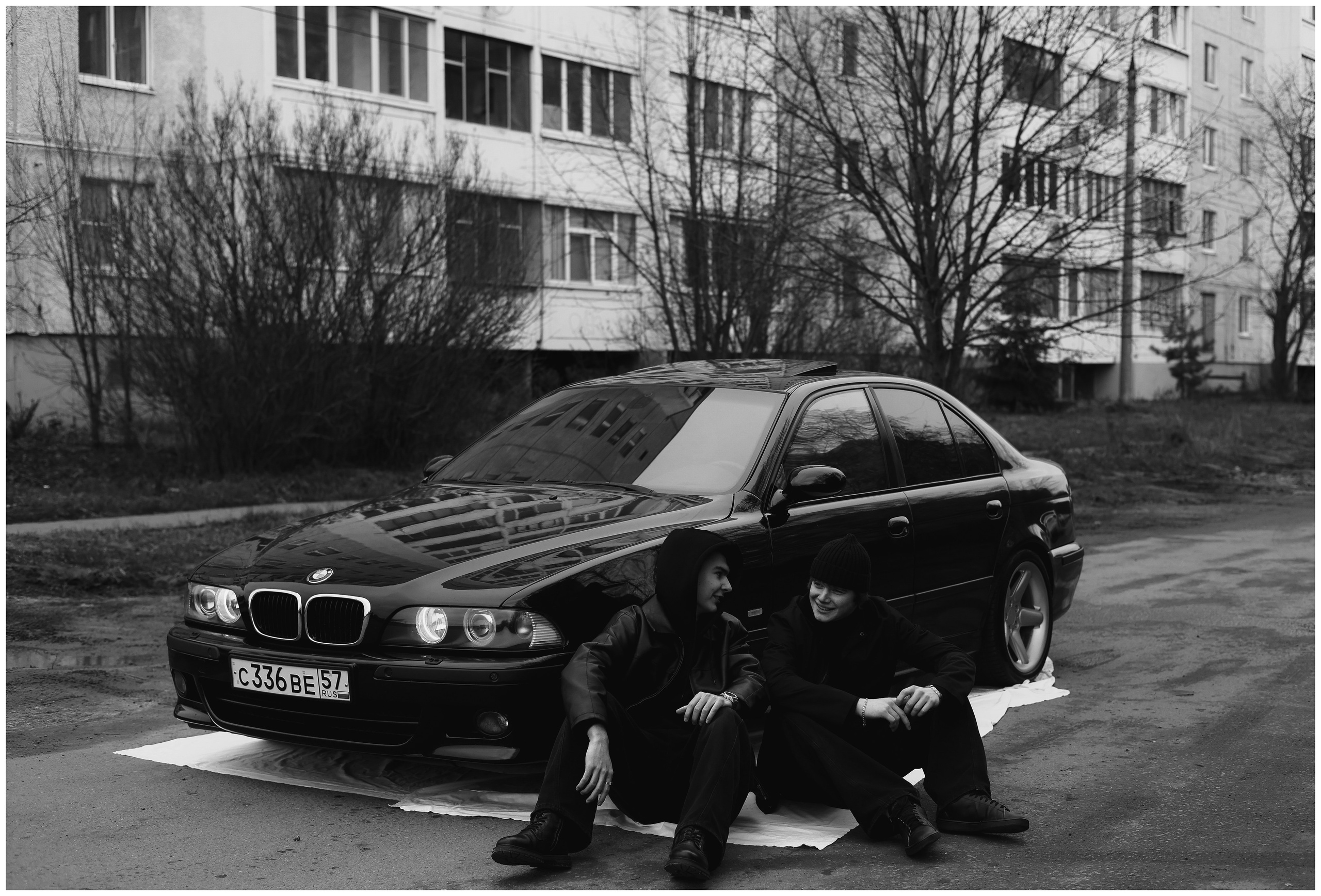 Богдан и Михаил. Портретный фотограф в Орле. Готовые фото за 3 дня! Помощь в позировании. Советы по организации