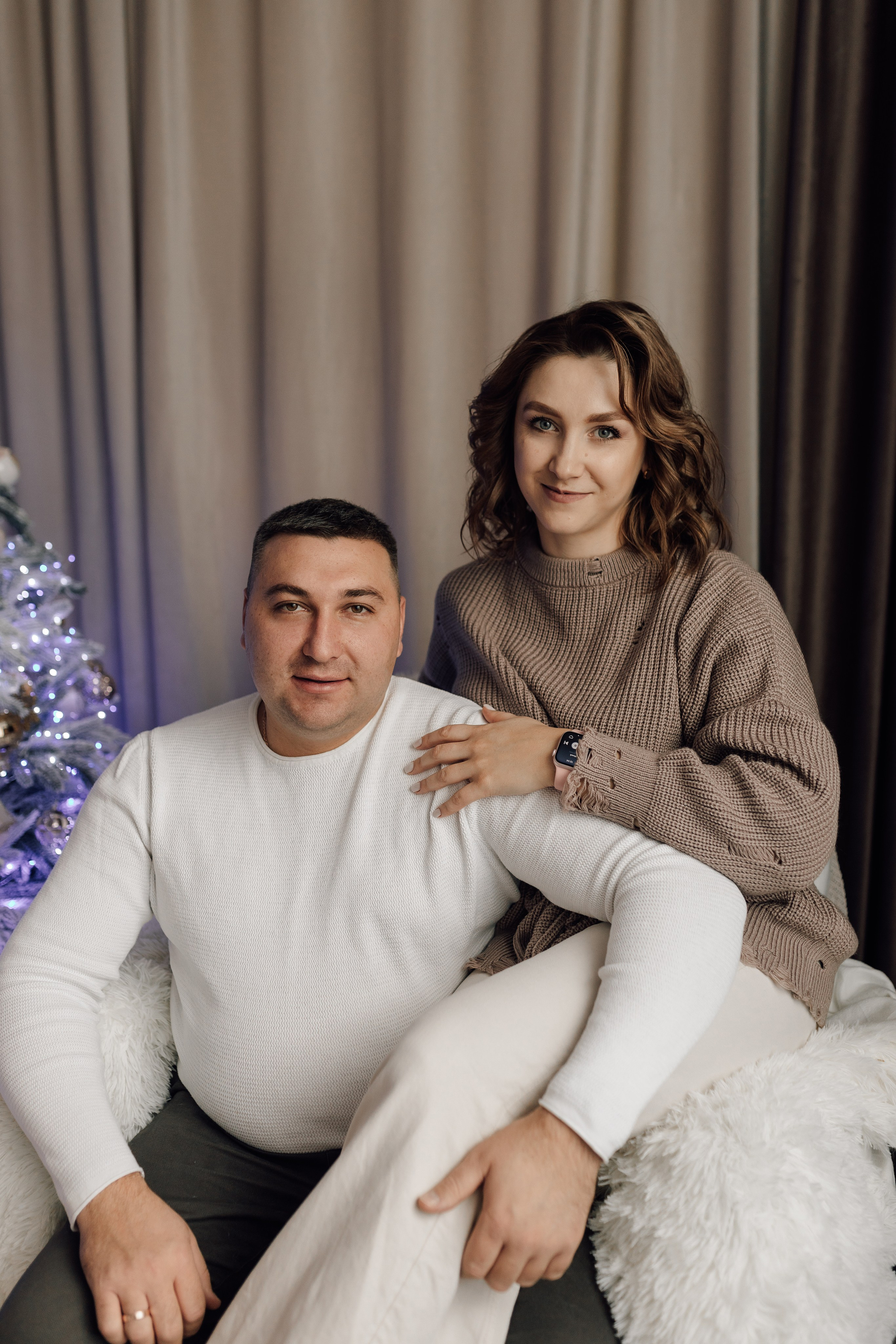Настя с семьёй дома. Фотограф в Москве Юлия Хамзина