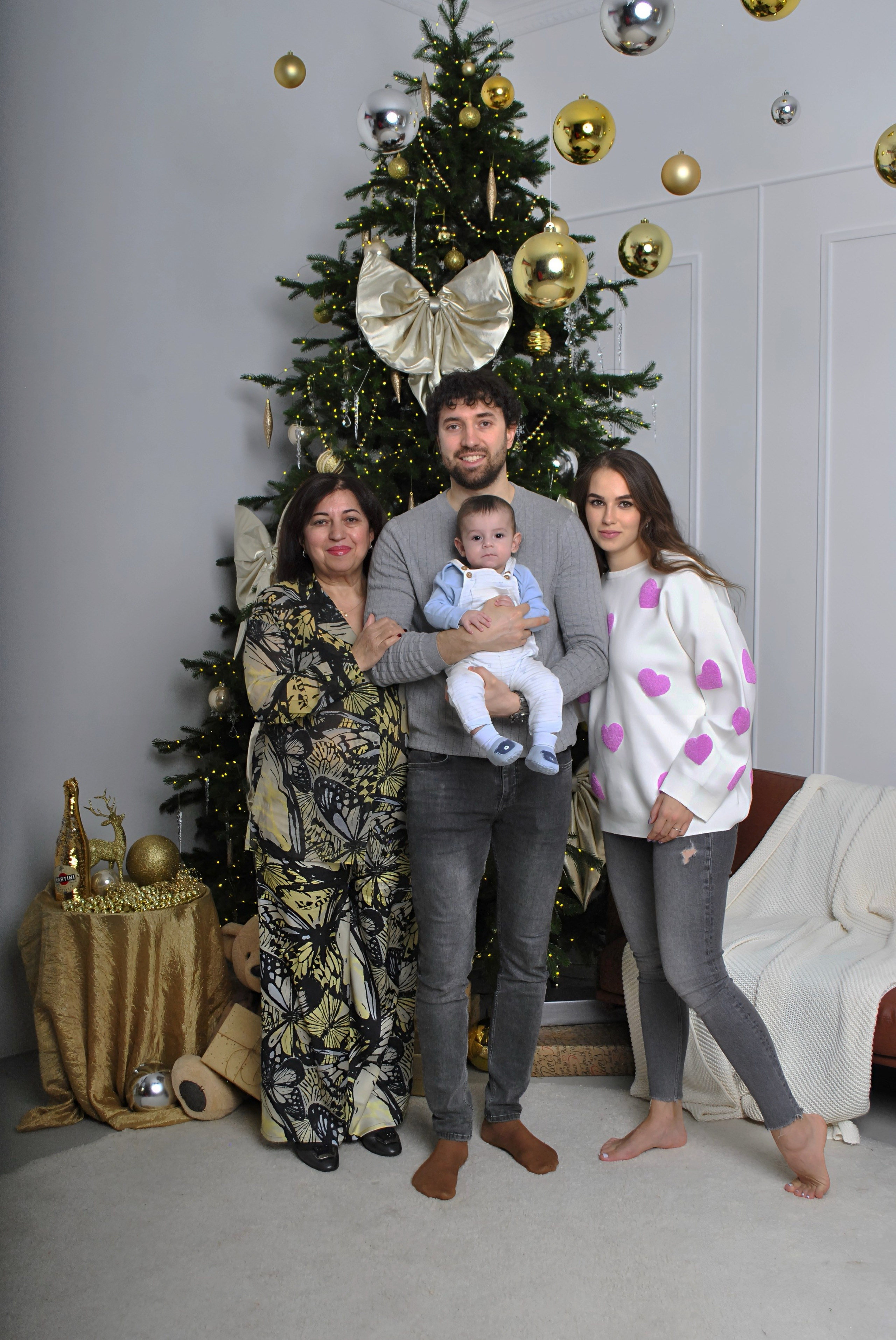 Лада и семья. Фотограф Мария Мусаелян