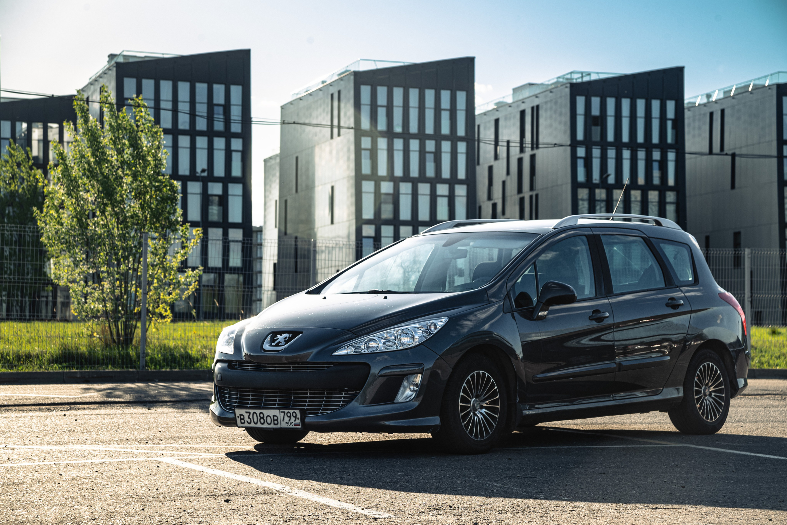 Лука Шарабидзе. Авто коммерция. Лука Шарабидзе. Оператор, фотограф