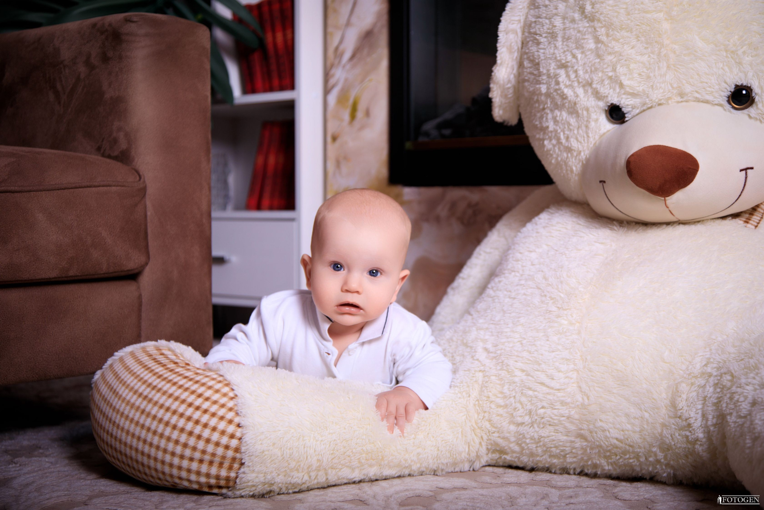 Фотосессия Мальчиков до 3 лет в Студии — Fotogen. Интерьерная фотостудия FOTOGEN г. Краснодар