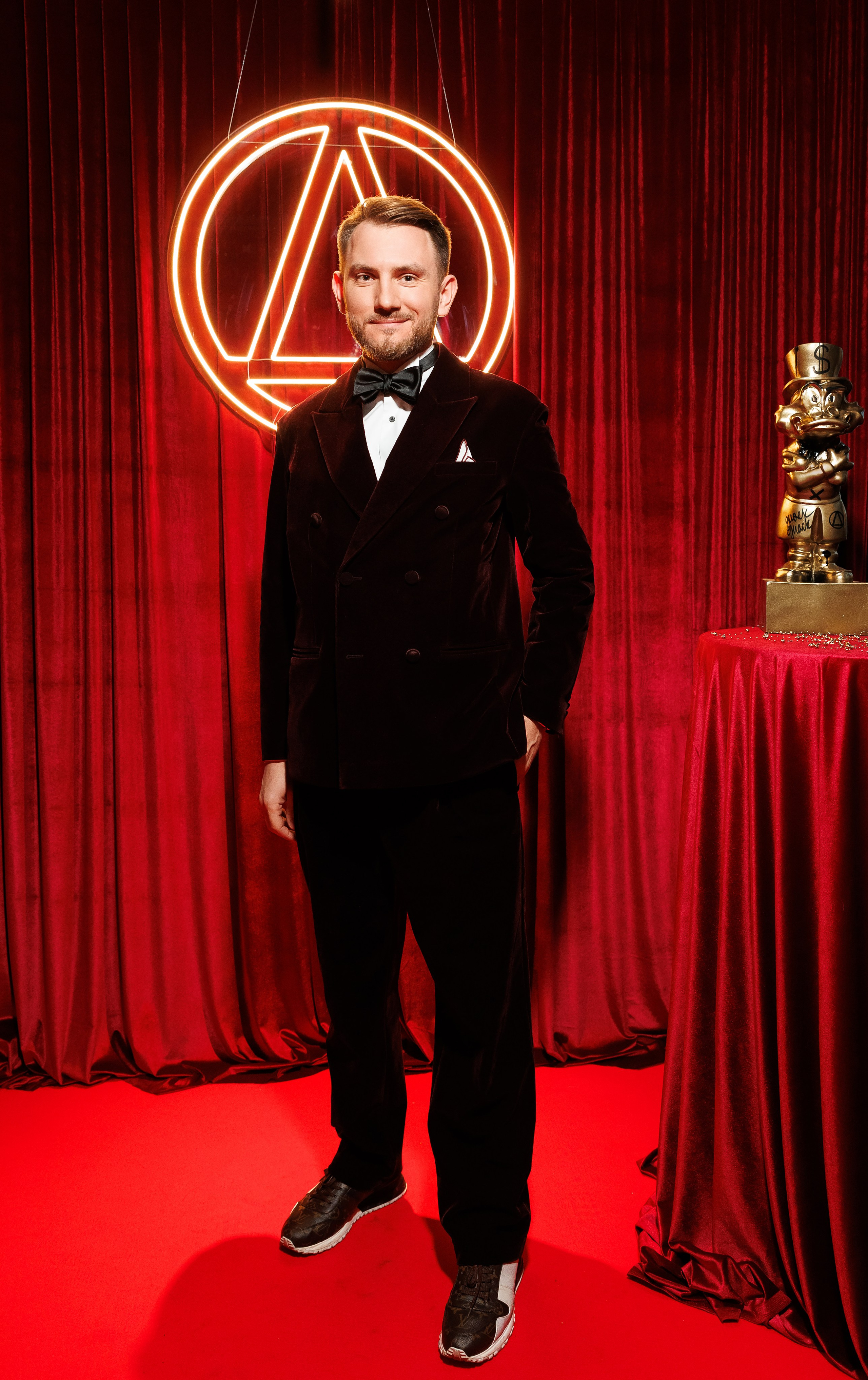 Новогодняя вечеринка клуба «Деньги»