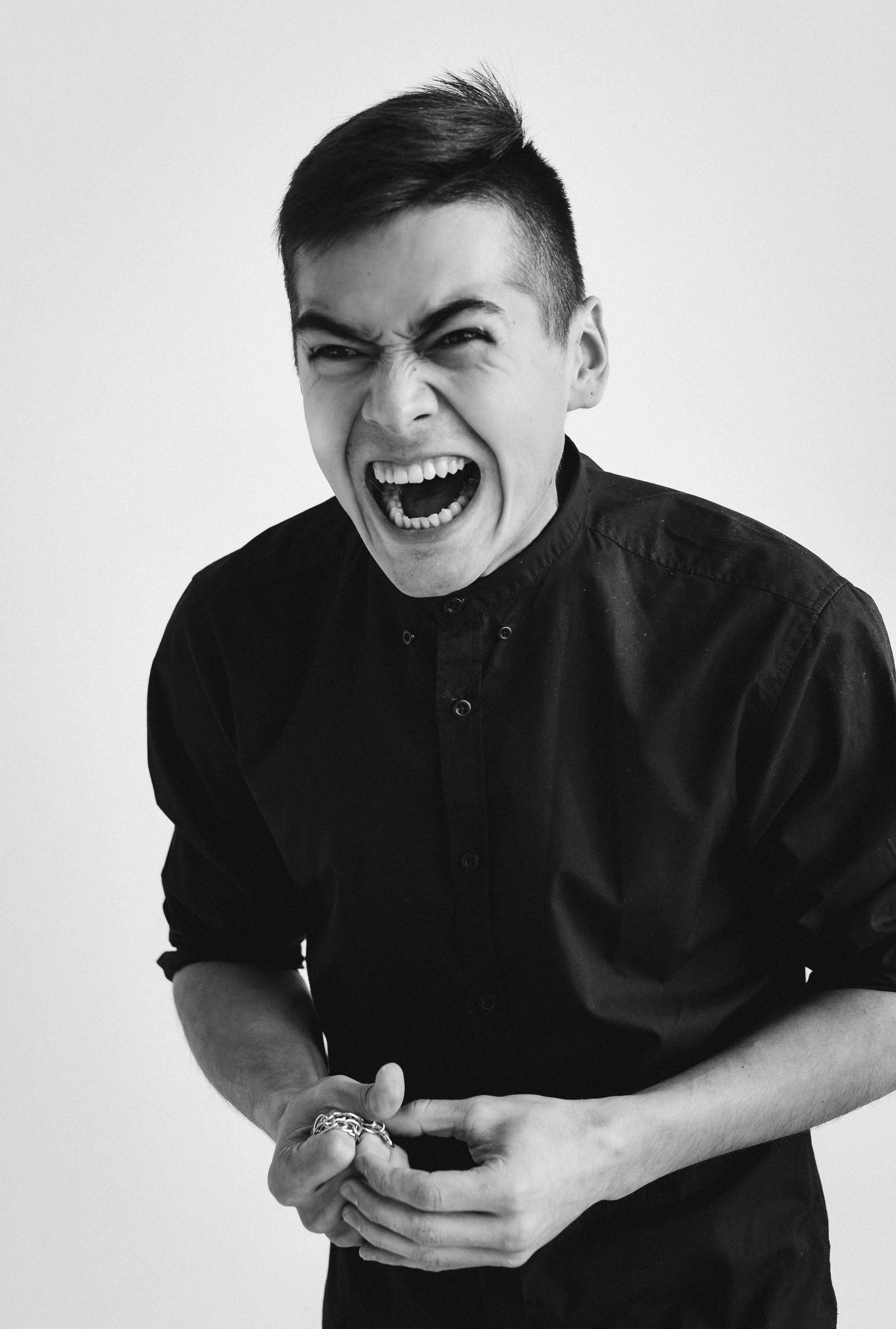 Актер Артем Кувшинов