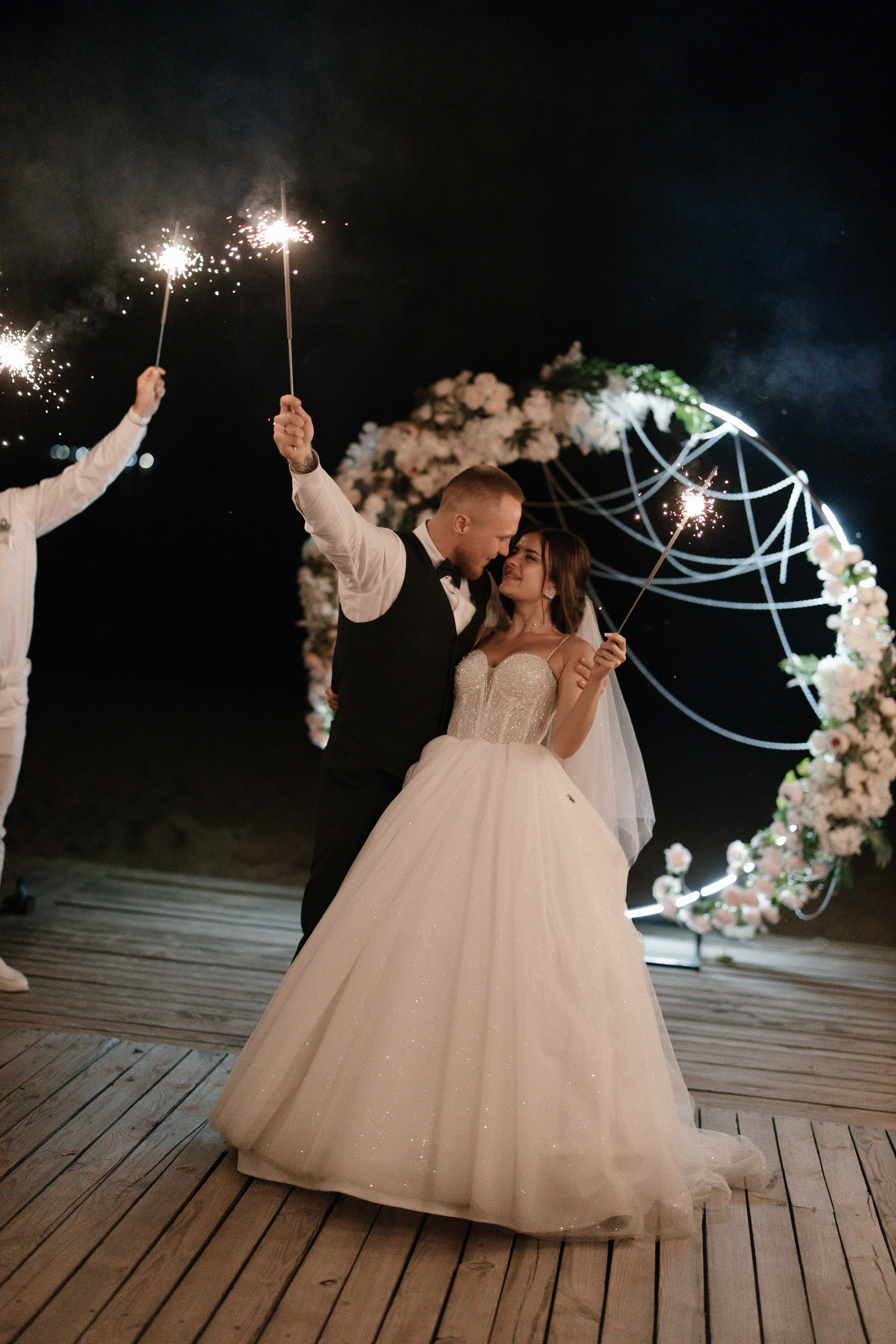 СВАДЕБНЫЕ ЭФФЕКТЫ «ФЕНИКС»