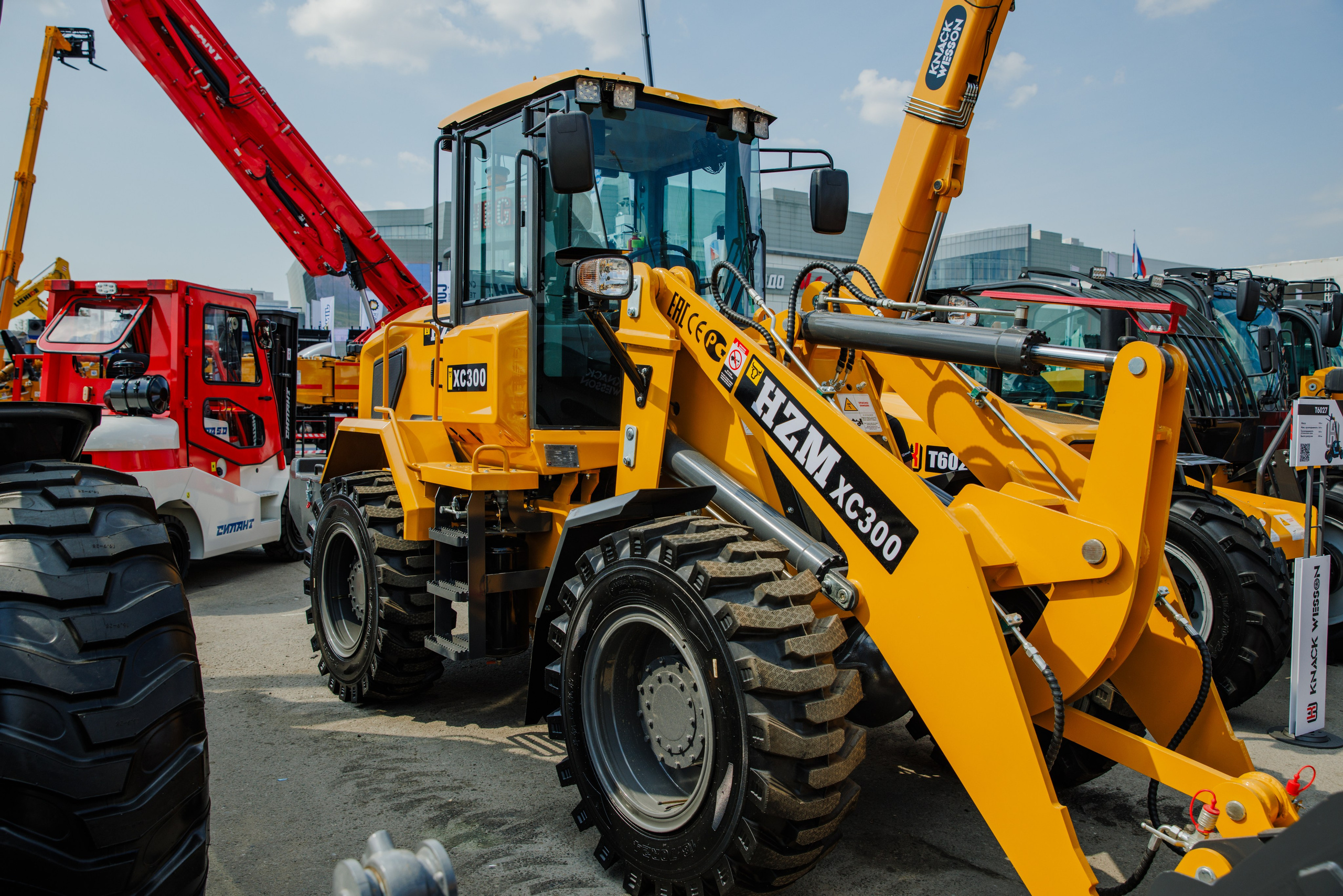 Выставка Спец. Техники. Фотограф Москва Шептаев Артём